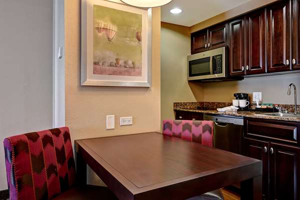  - Homewood Suites by Hilton Airport Albuquerque - I-25, Exit 221