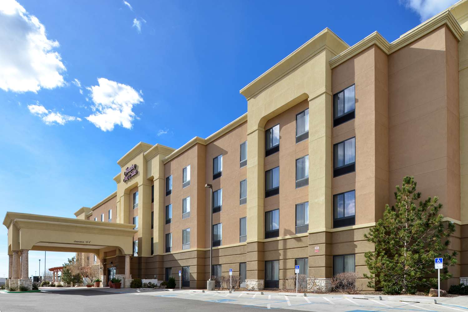 Hampton Inn & Suites Coors Albuquerque I40, Exit 155, NM See Discounts