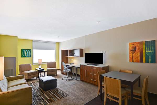  - Home2 Suites by Hilton Downtown Albuquerque - I-40, Exit 159A & 159D