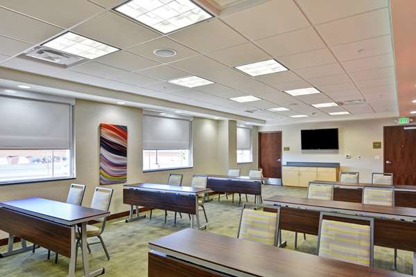  - Home2 Suites by Hilton Downtown Albuquerque - I-40, Exit 159A & 159D