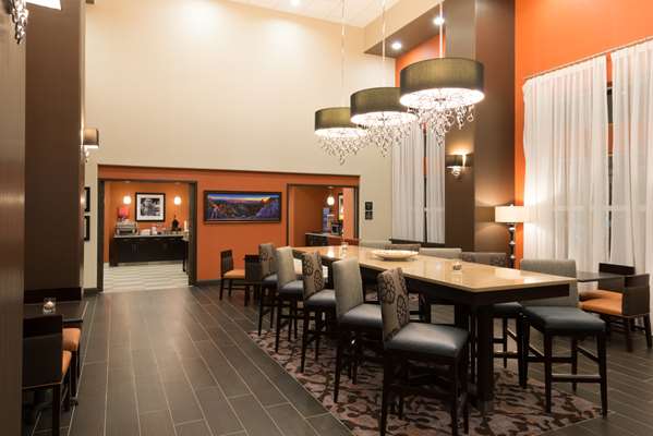  - Hampton Inn & Suites North Albuquerque - I-25, Exit 229