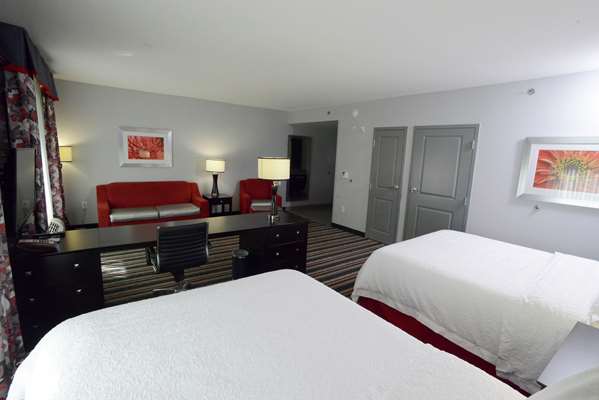  - Hampton Inn & Suites Mall Albany