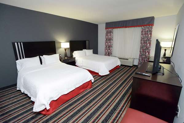  - Hampton Inn & Suites Mall Albany
