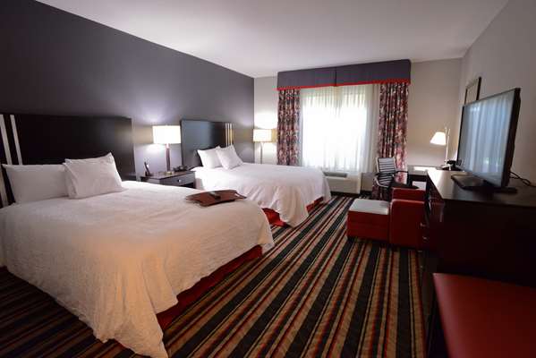  - Hampton Inn & Suites Mall Albany