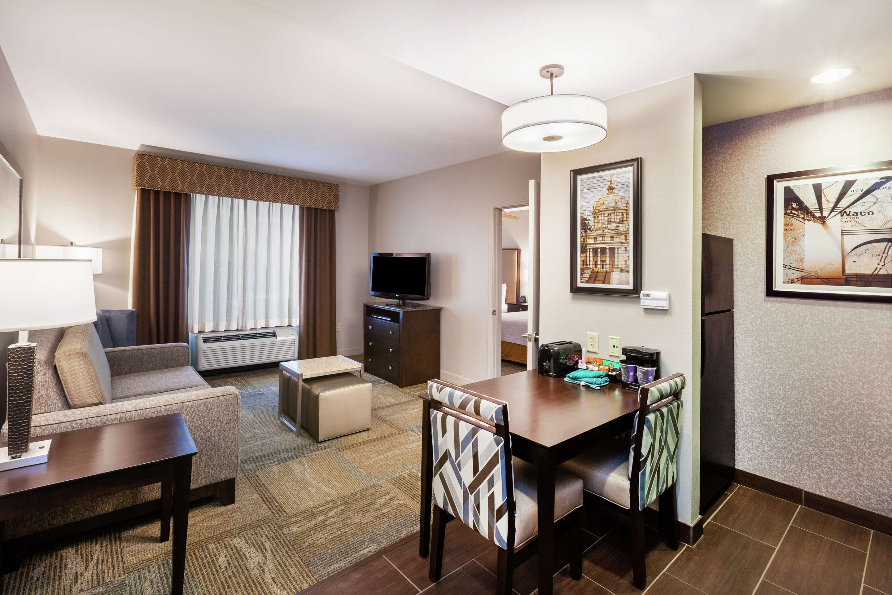 Guest room