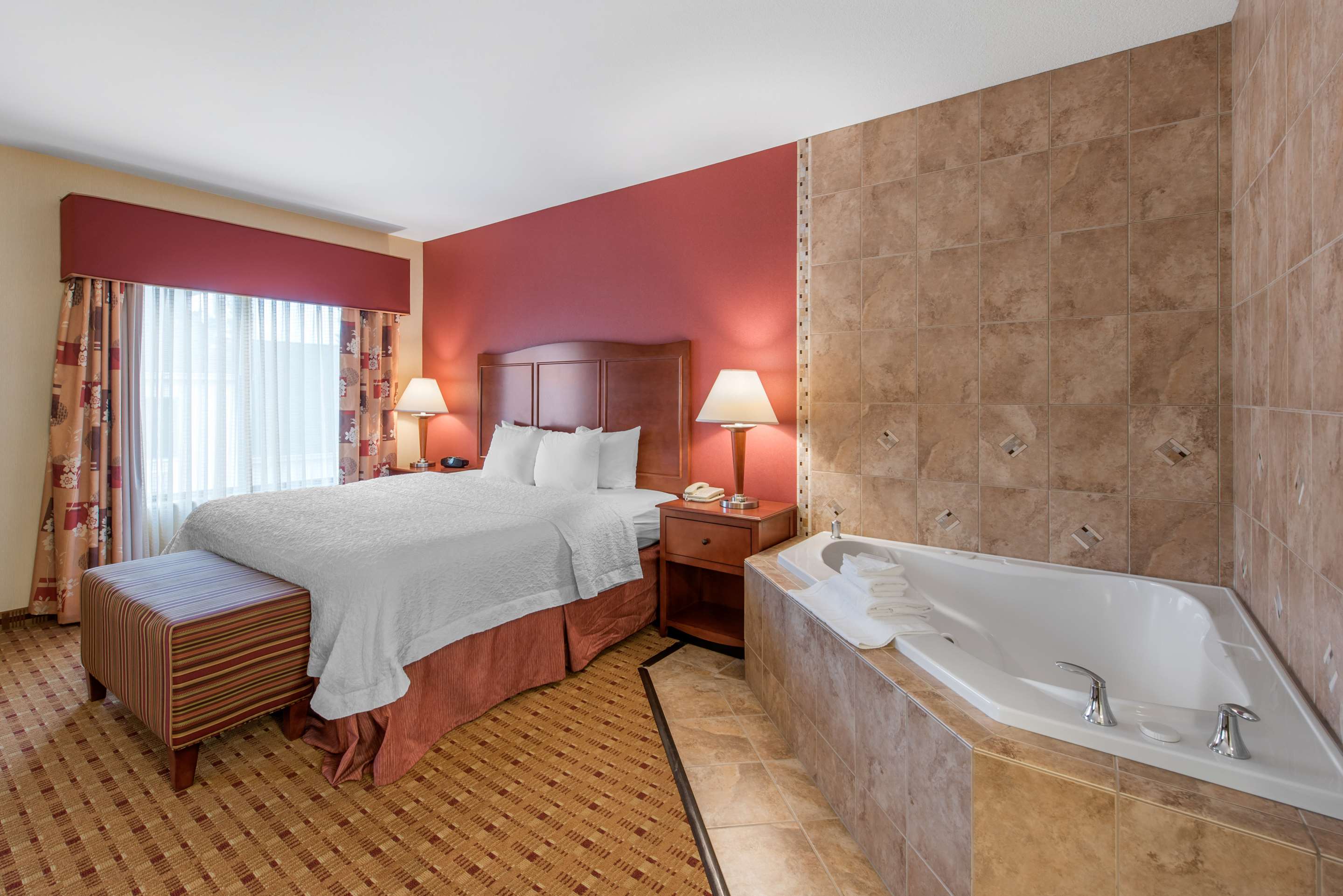 Guest room bath