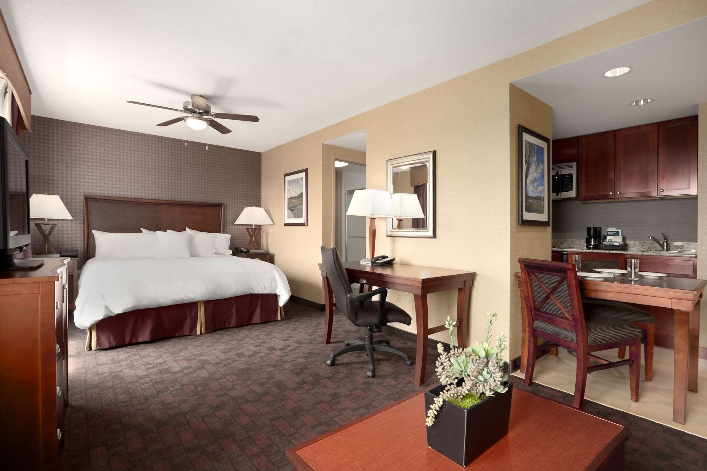Guest room