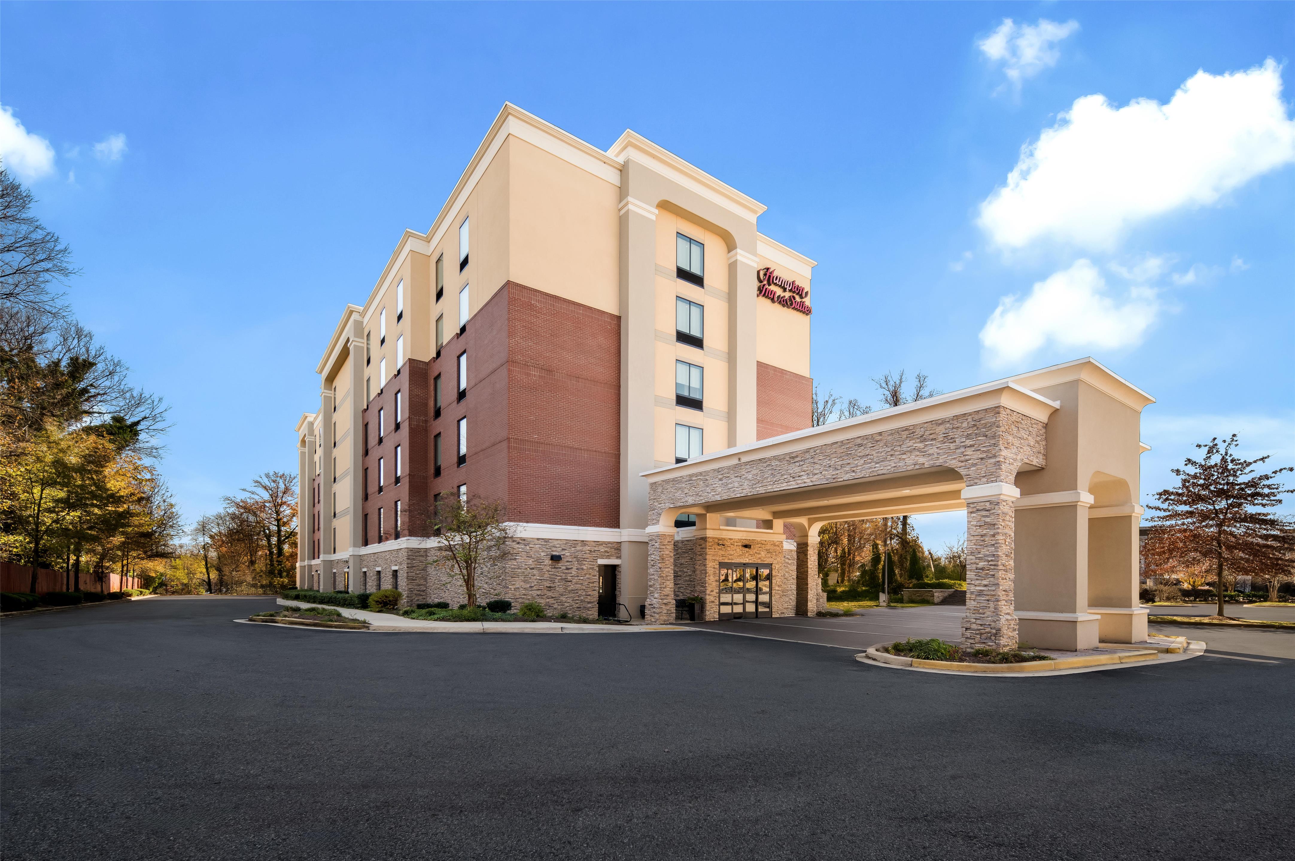 Exterior | Hampton Inn & Suites Camp Springs/Andrews AFB