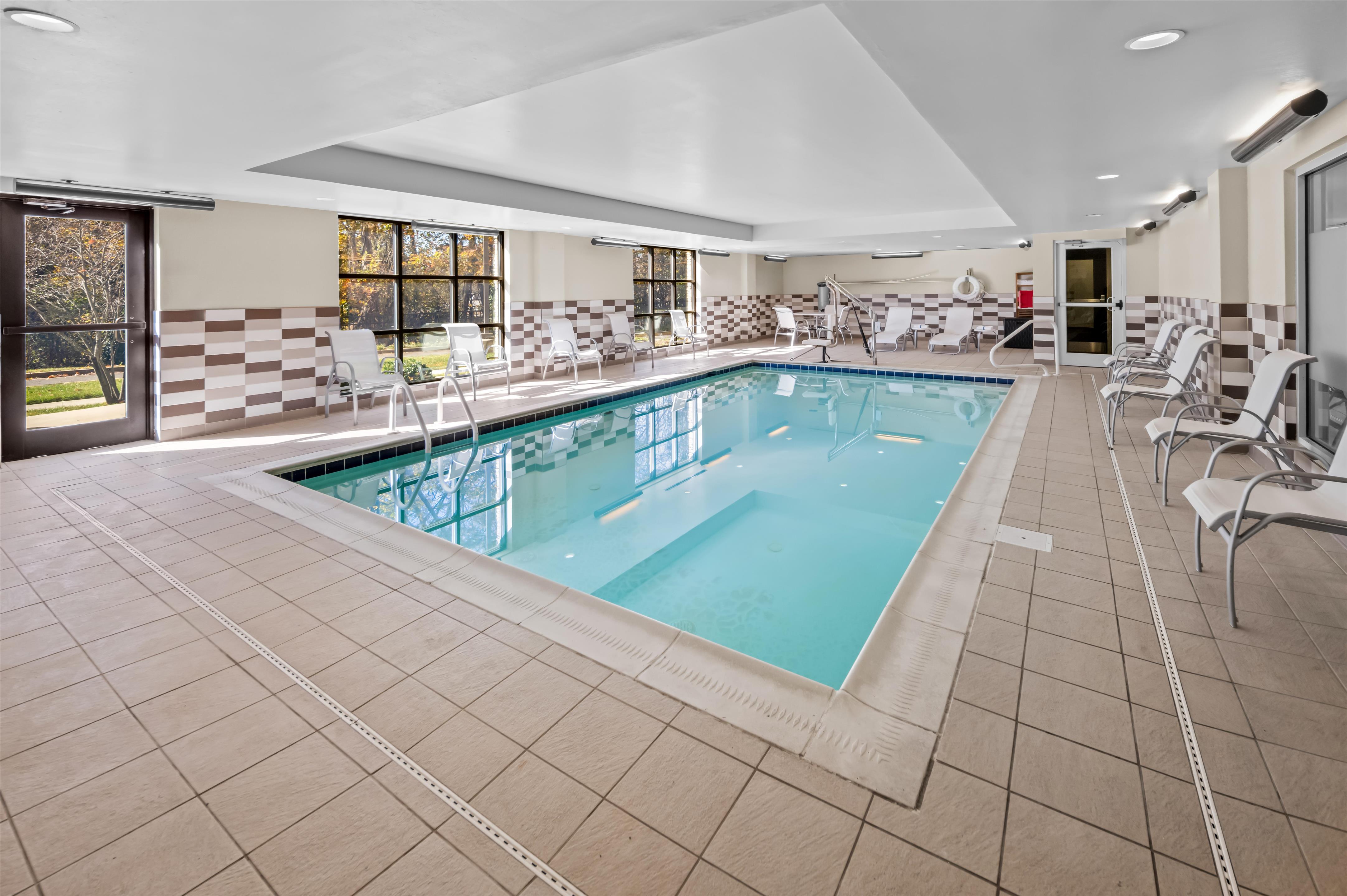 Pool | Hampton Inn & Suites Camp Springs/Andrews AFB