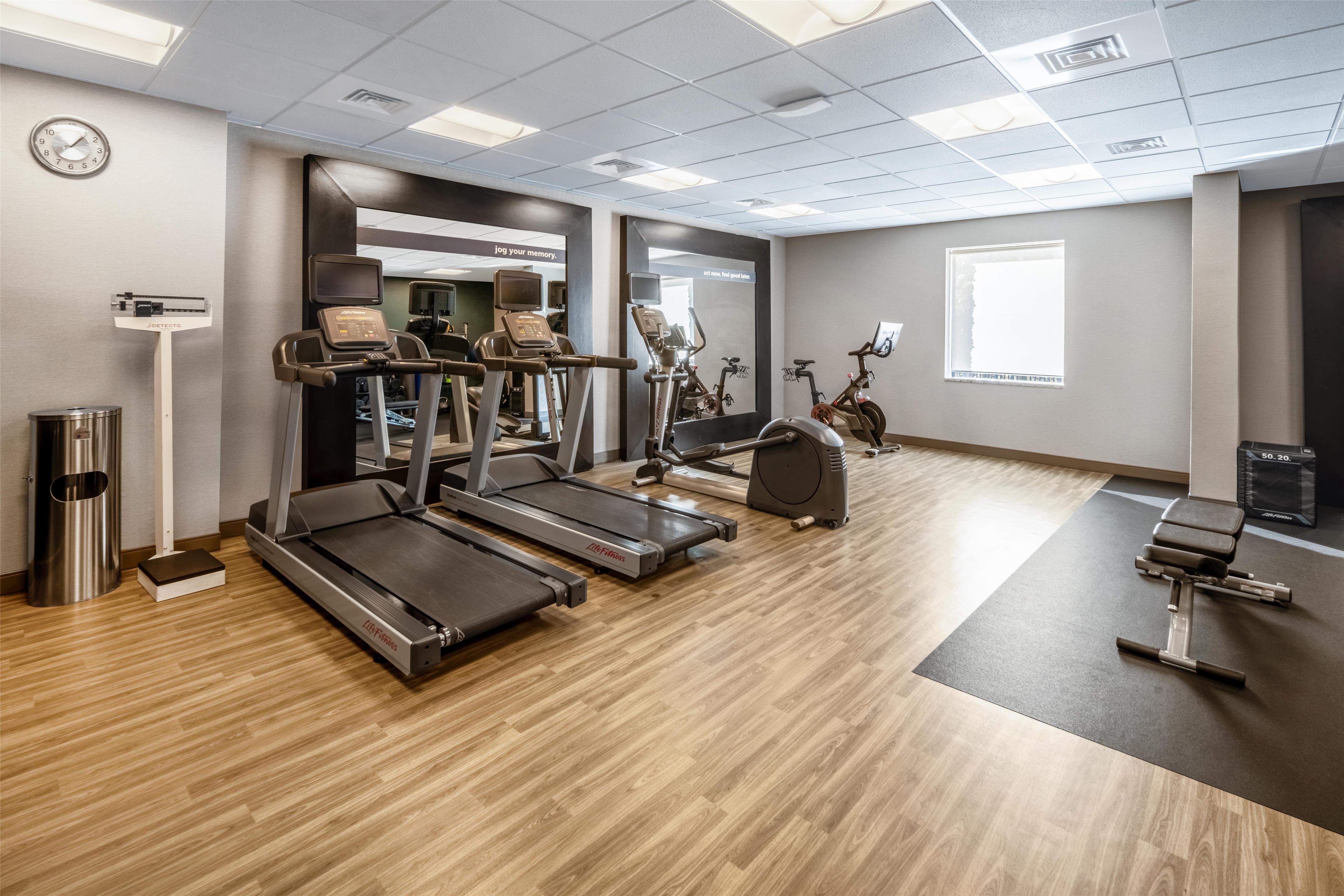 Health club fitness center gym | Hampton Inn & Suites Camp Springs/Andrews AFB