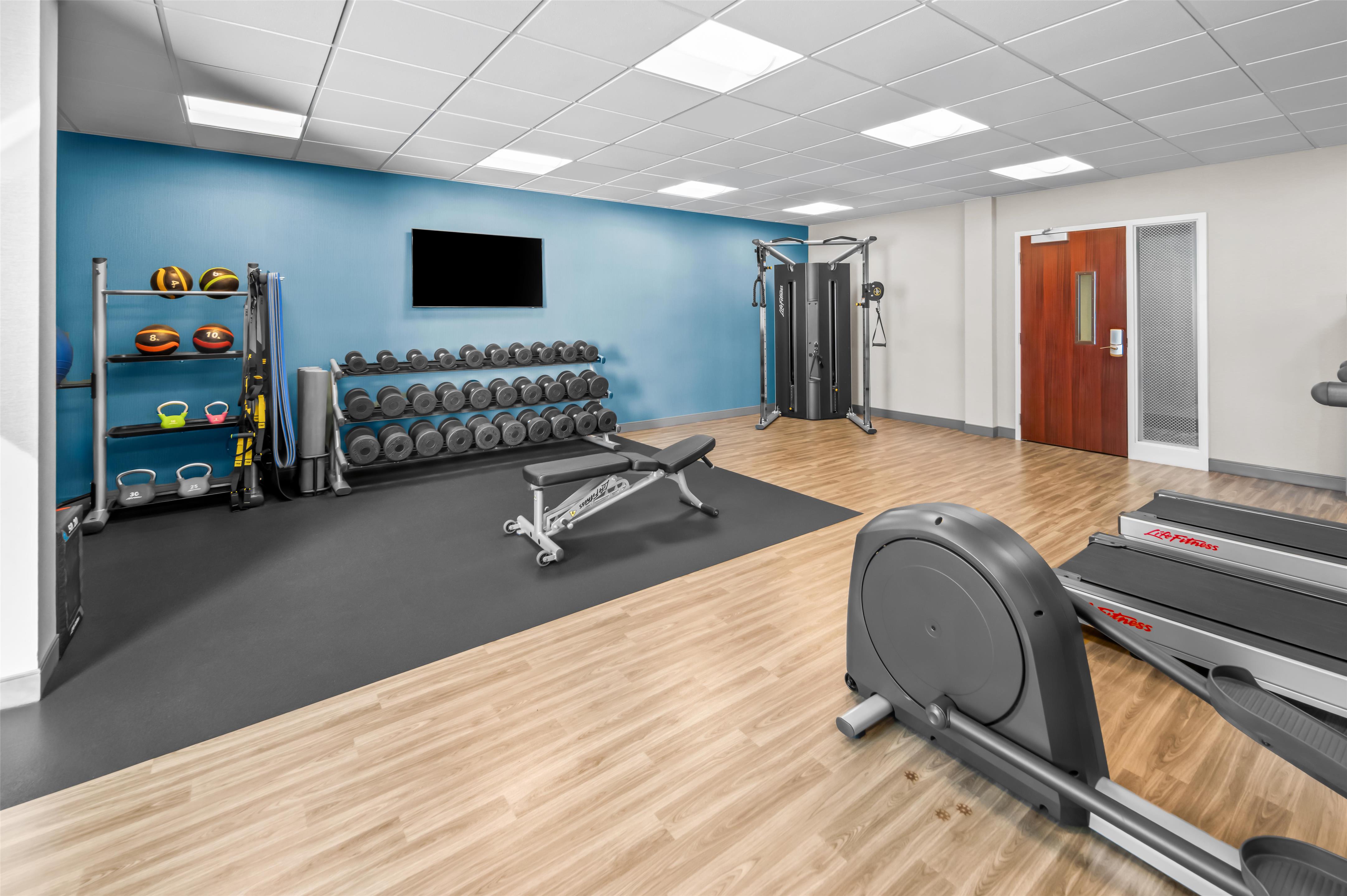 Health club fitness center gym | Hampton Inn & Suites Camp Springs/Andrews AFB