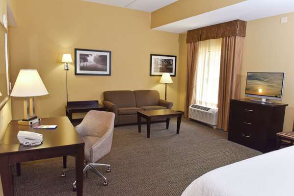  - Hampton Inn & Suites Alexandria - I-49, Exit 90