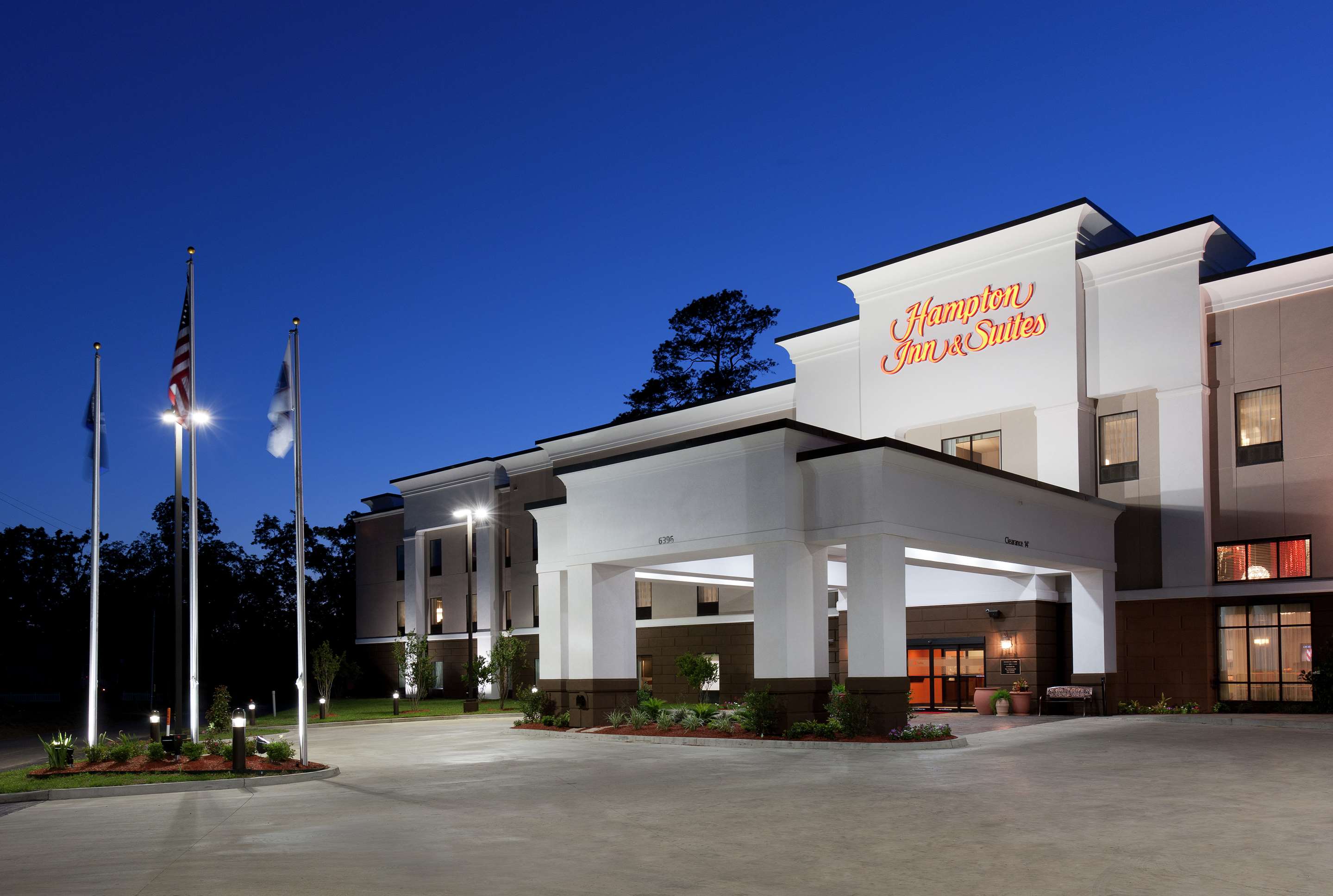 Exterior | Hampton Inn & Suites Marksville