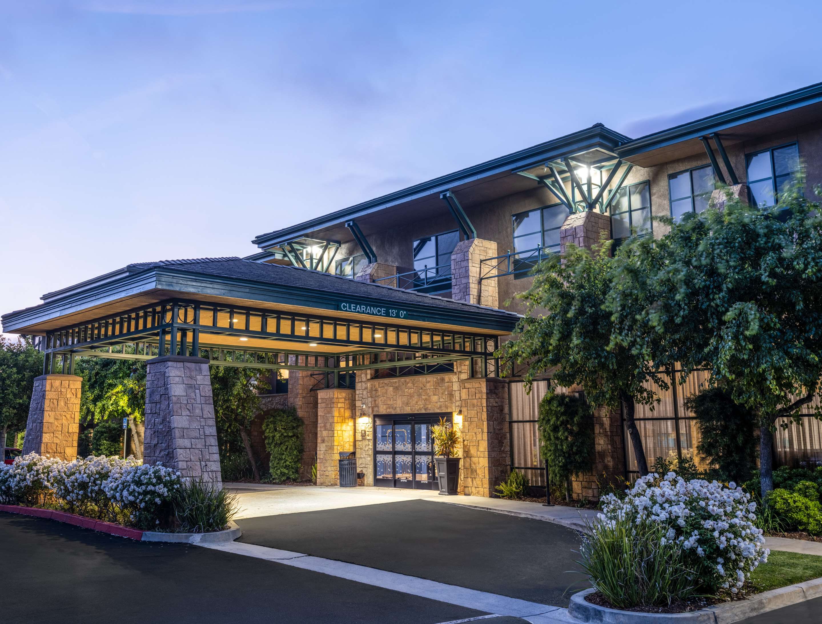 Exterior | Hampton Inn & Suites Agoura Hills