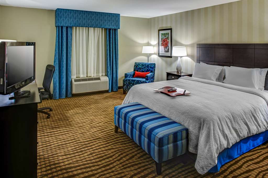 Hampton Inn by Hilton Thomson Room Type - 1K MOB HEAR ACC WHRLTUB NS