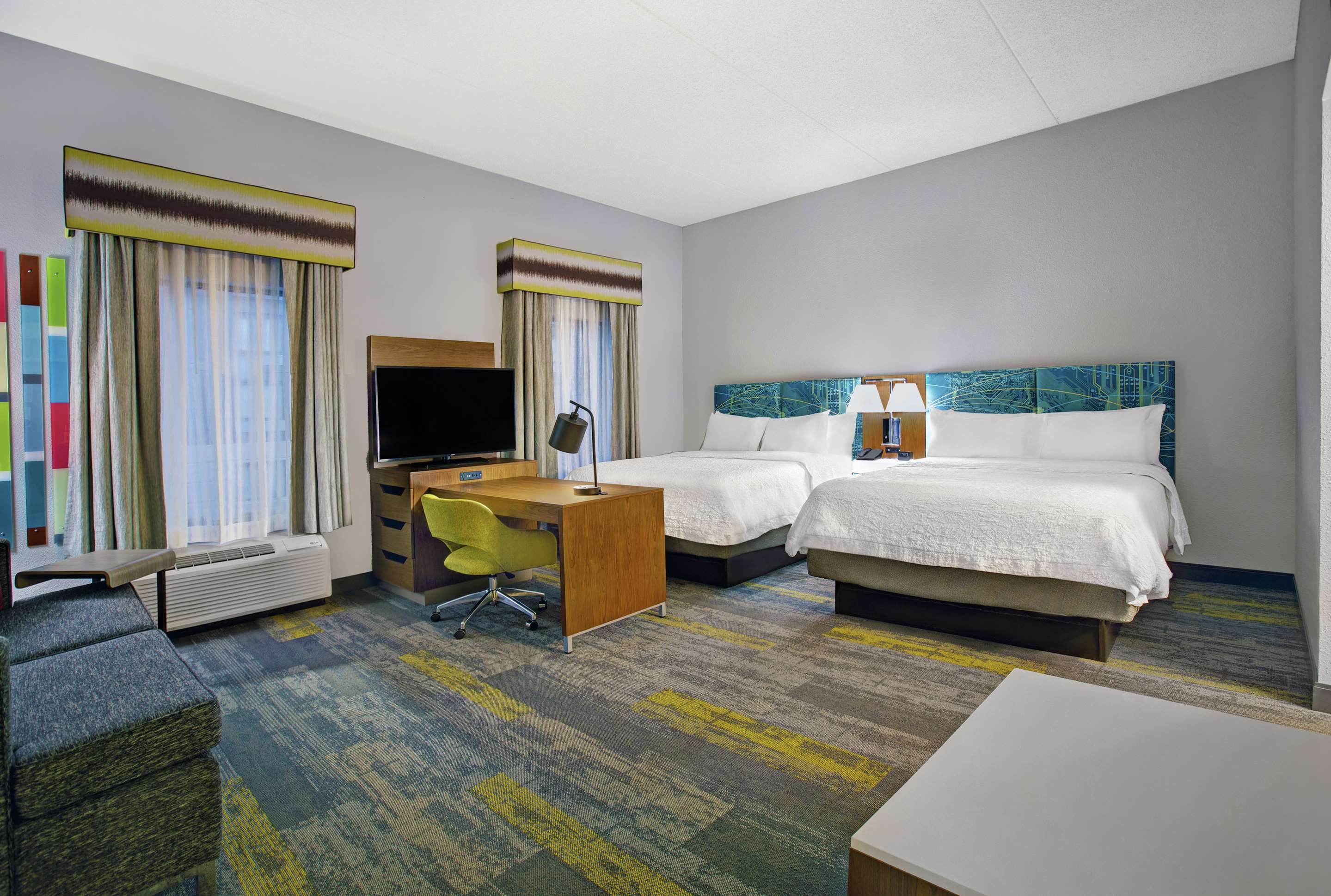 Guest room