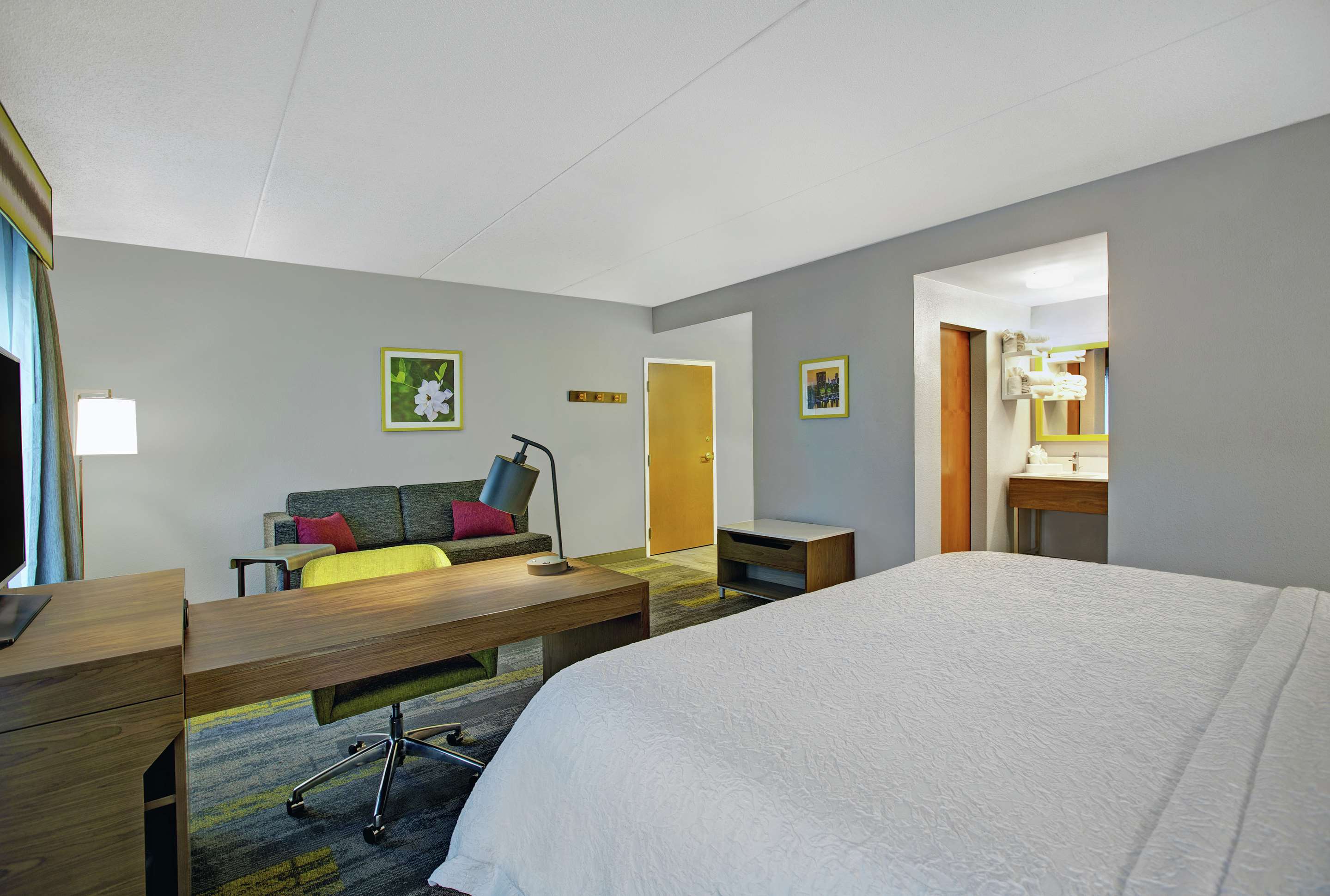 Guest room