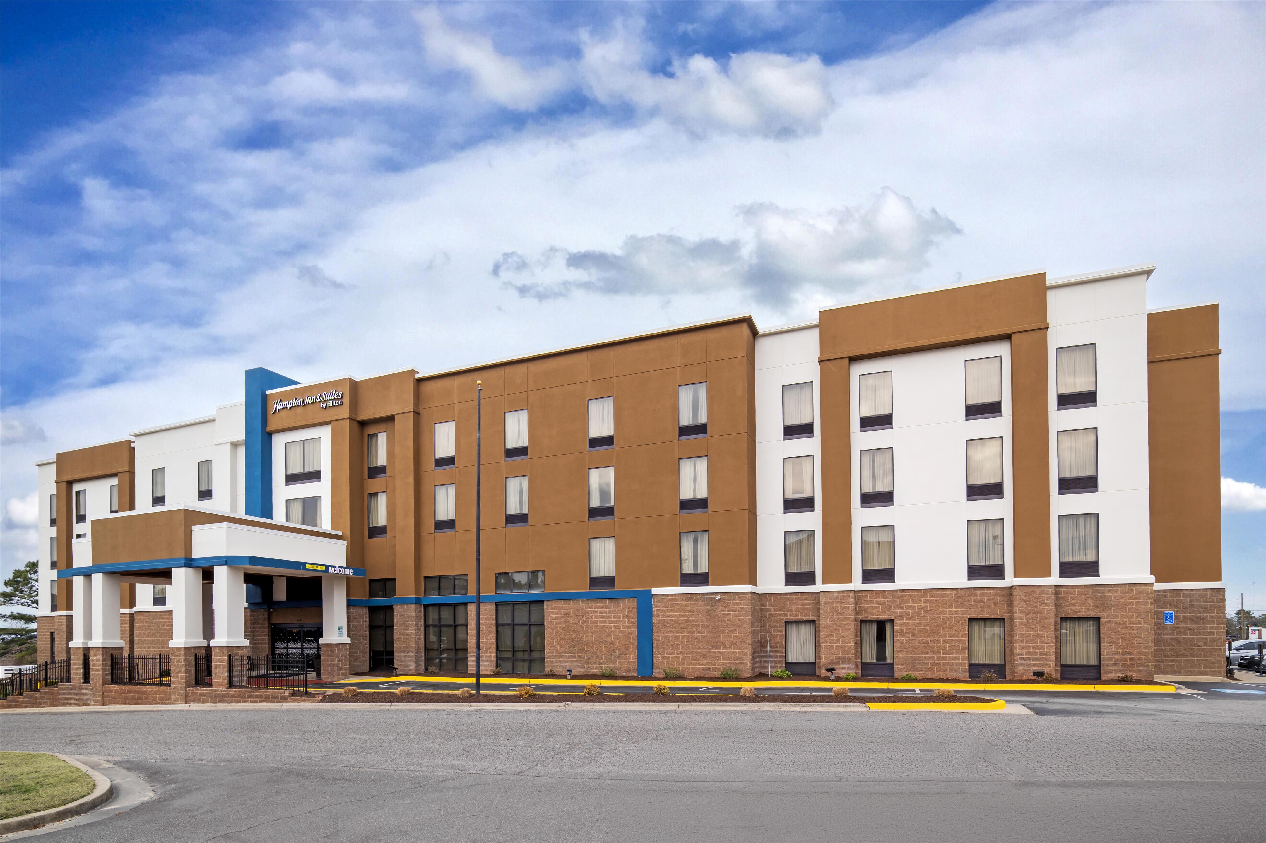 Exterior | Hampton Inn & Suites Augusta West