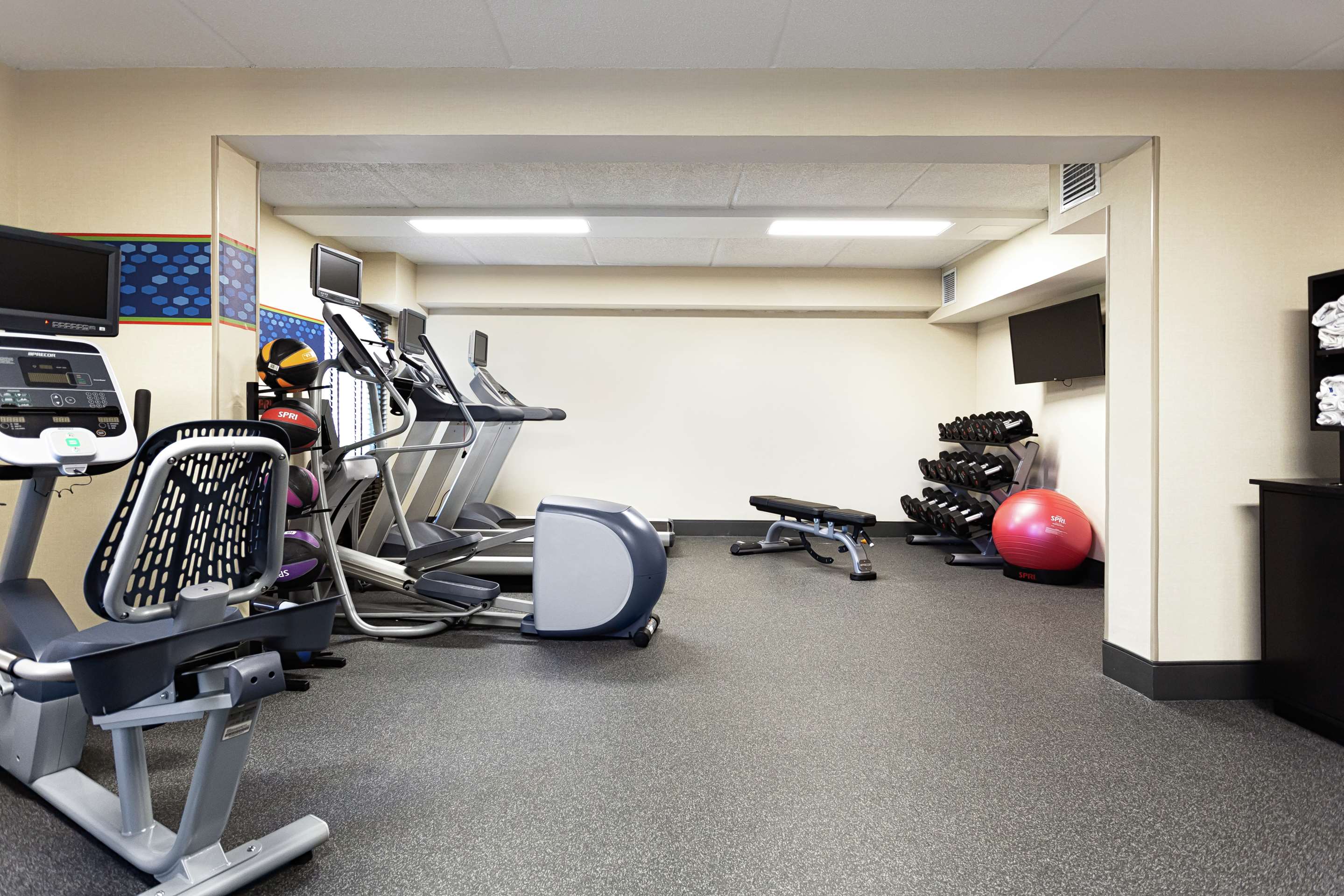 Health club fitness center gym | Hampton Inn Amelia Island at Fernandina Beach
