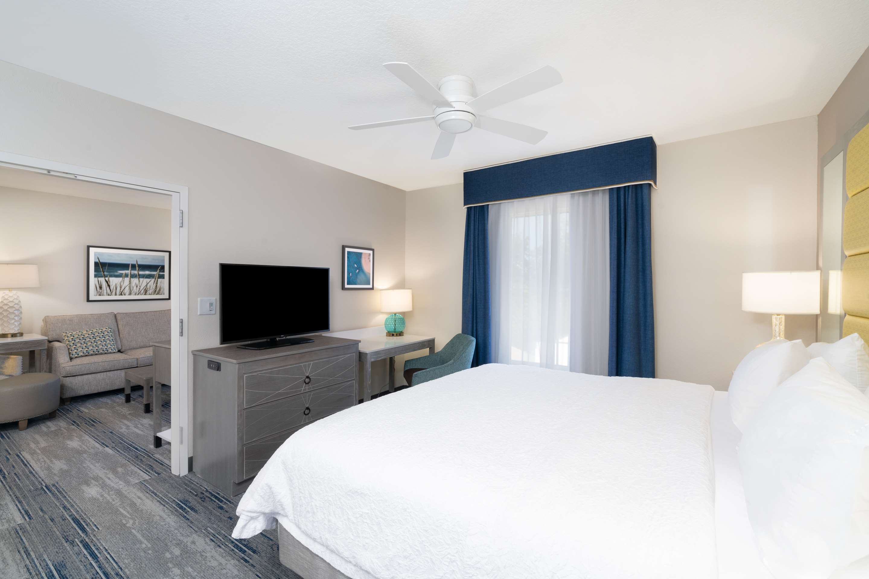 Guest room