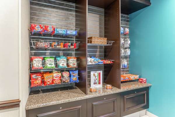 Restaurant - Hilton Garden Inn SUNY Albany - I-90, Exit 2