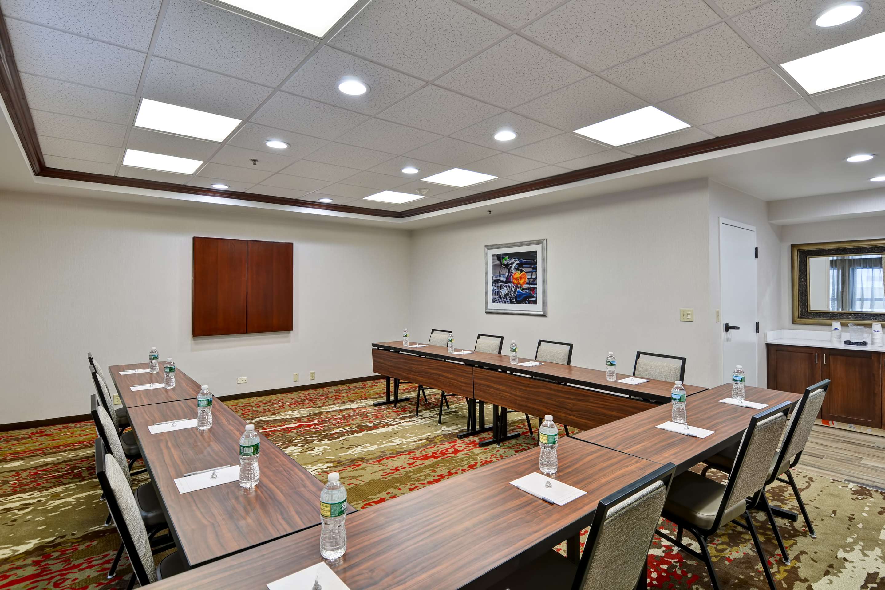 Meeting Room | Hampton Inn Albany-Wolf Road