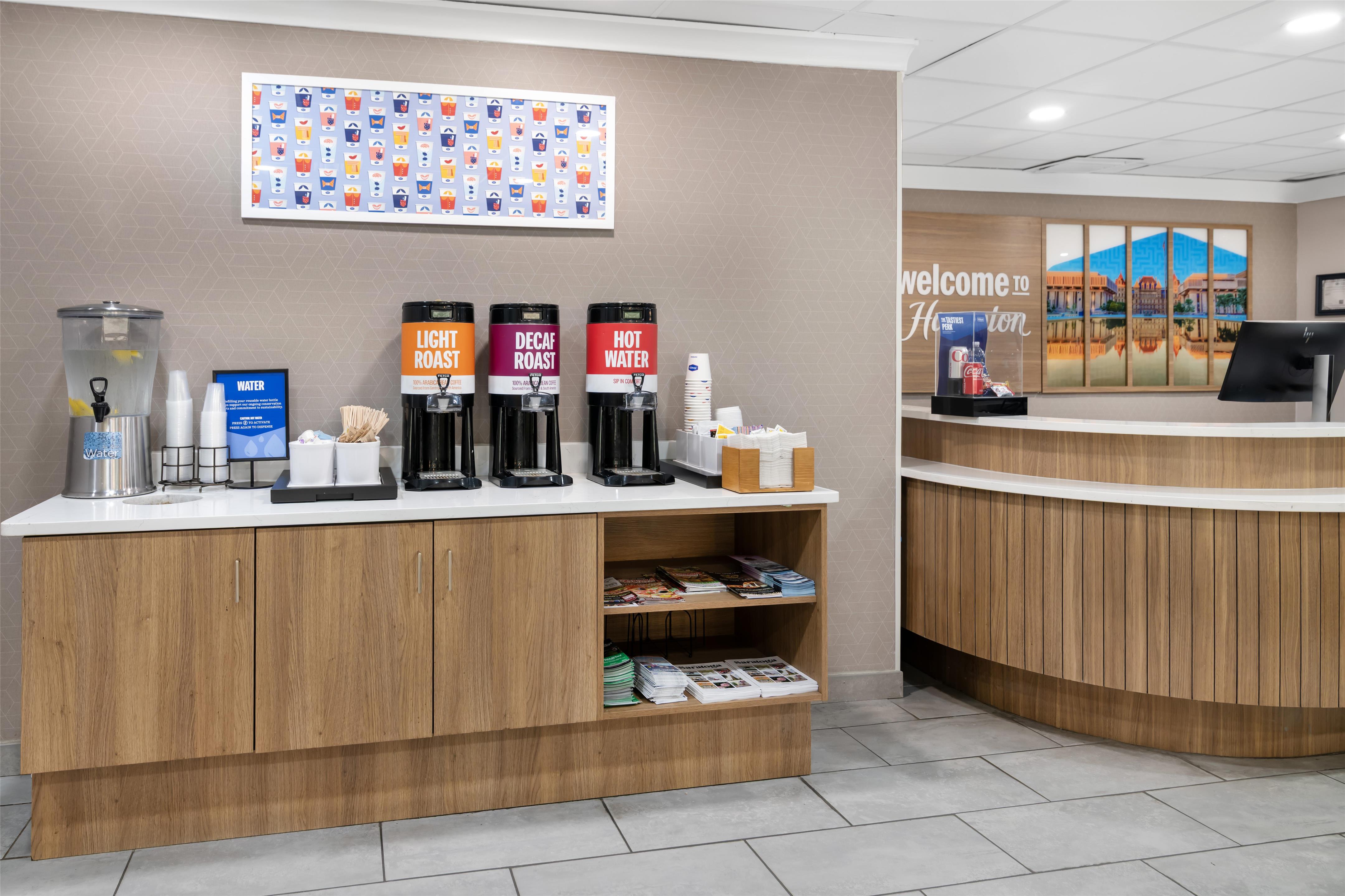 Restaurant | Hampton Inn Albany-Wolf Road