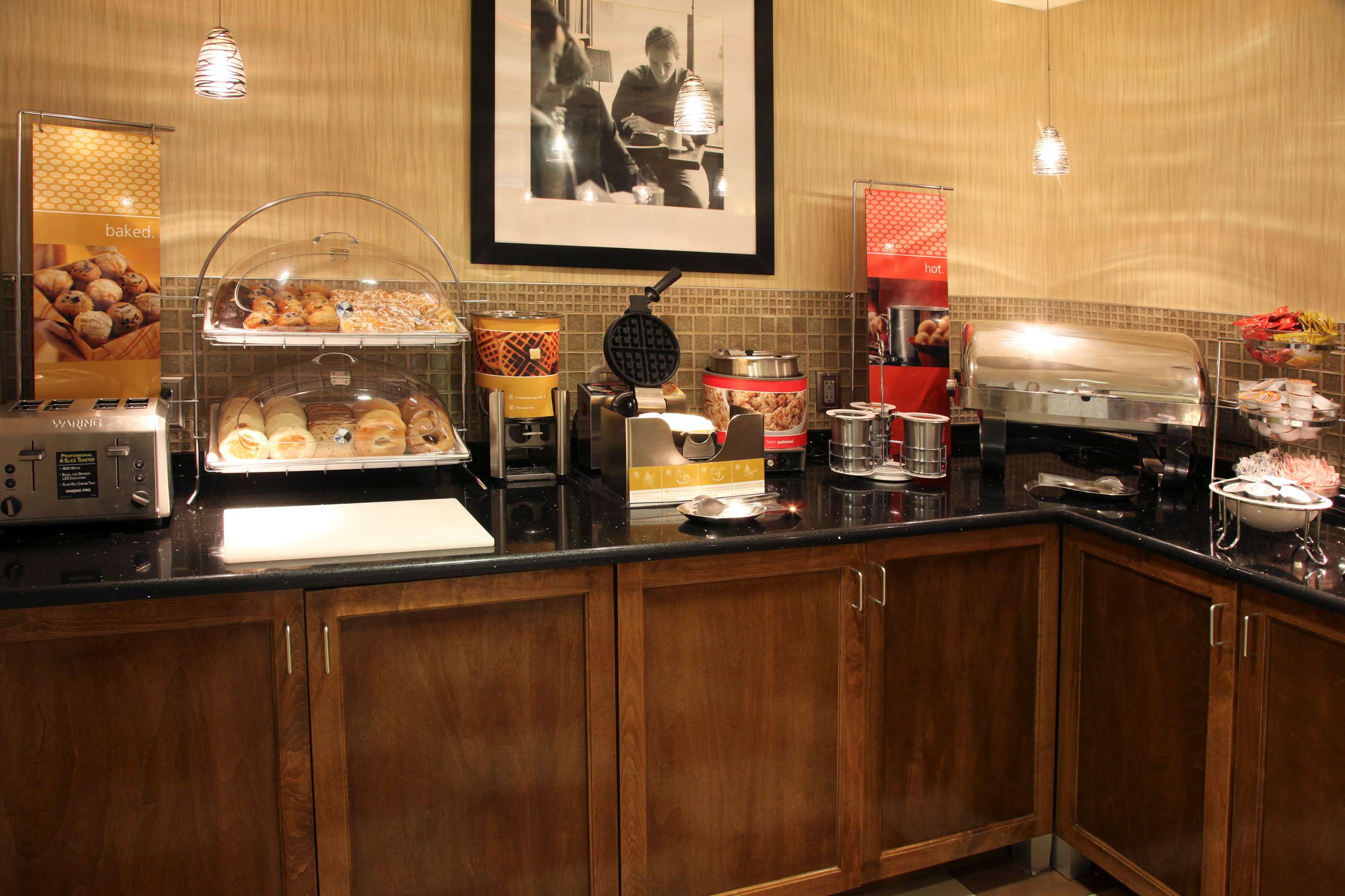 Restaurant | Hampton Inn by Hilton Richmond-North/Ashland