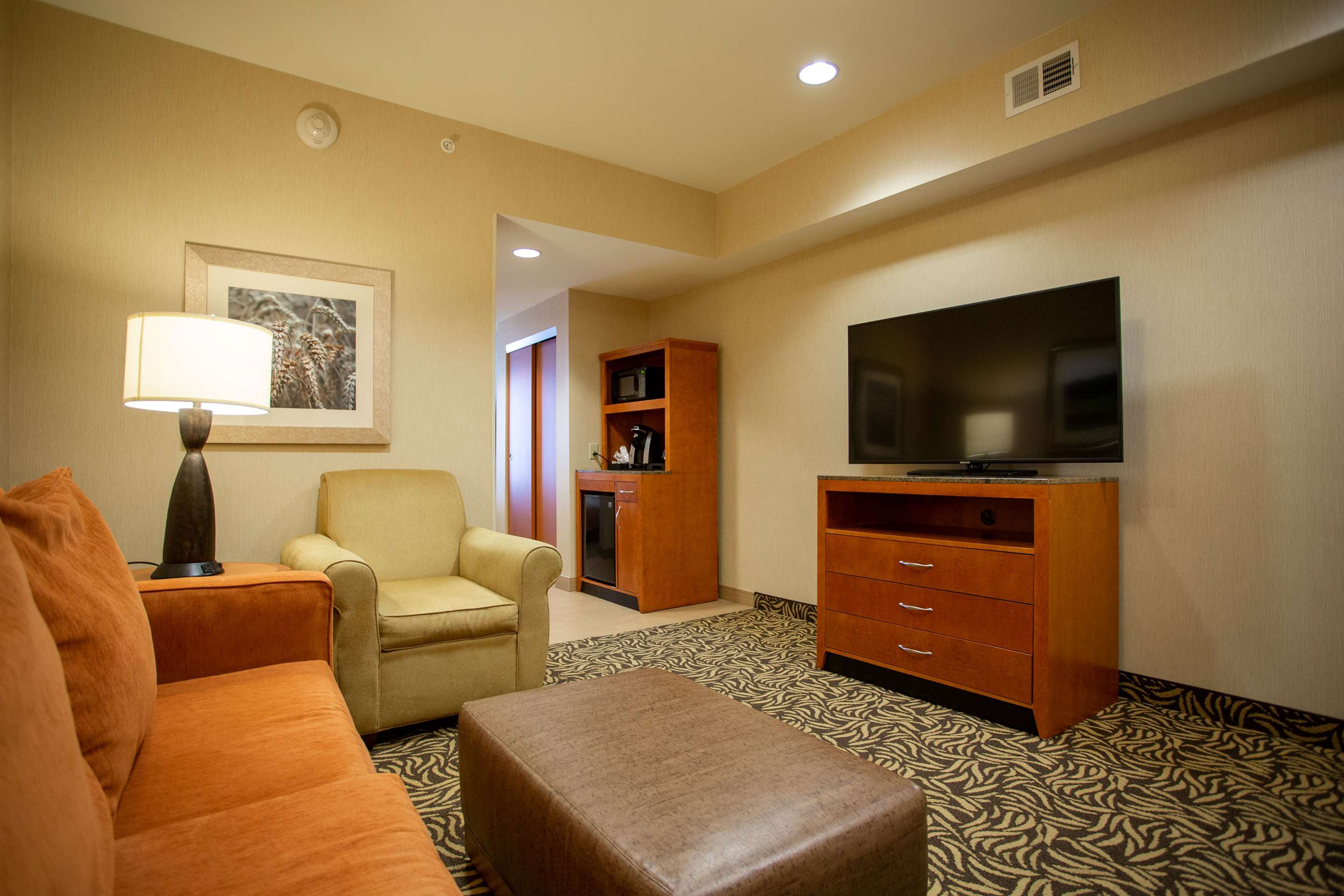 Guest room