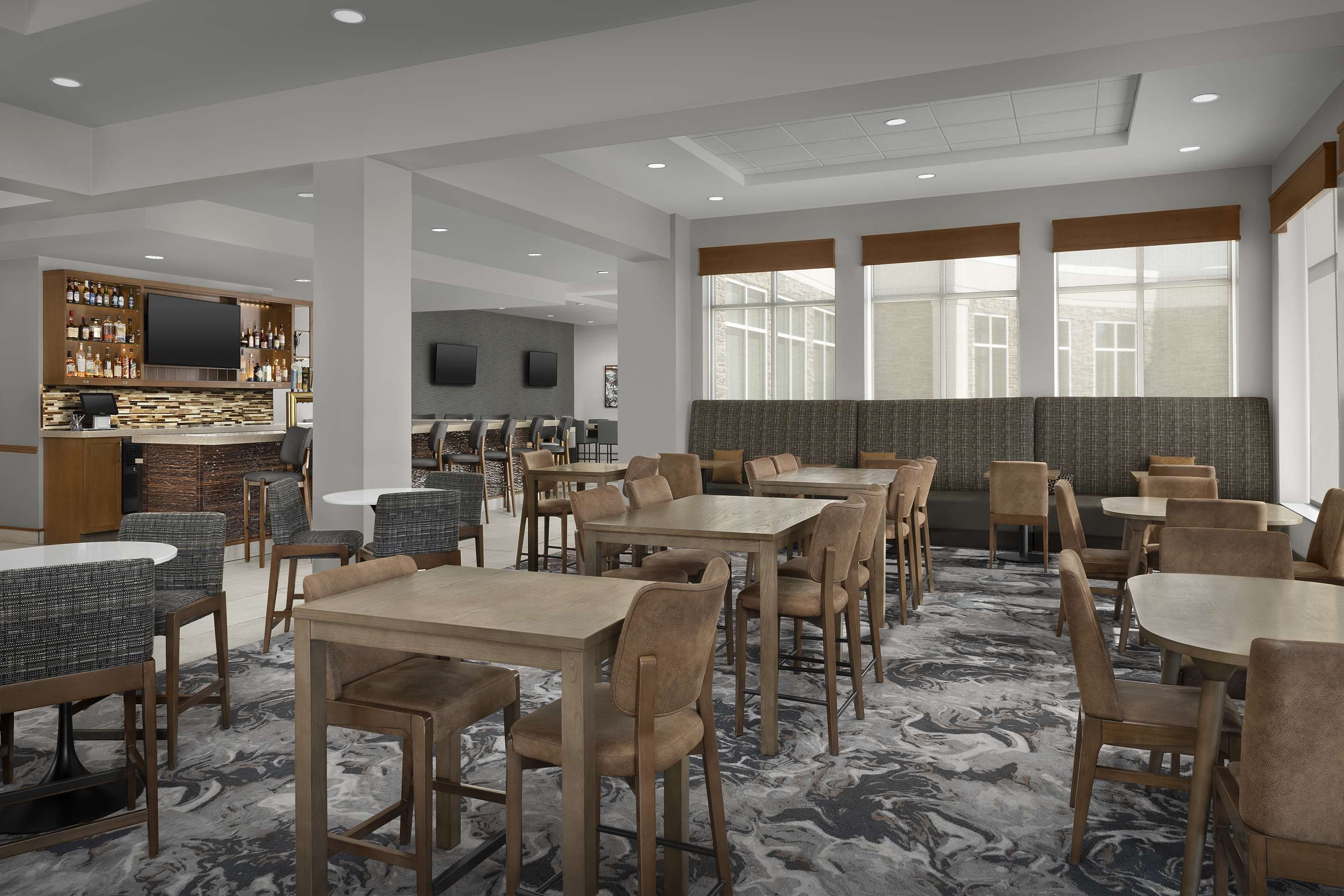 Restaurant | Hilton Garden Inn Cedar Falls