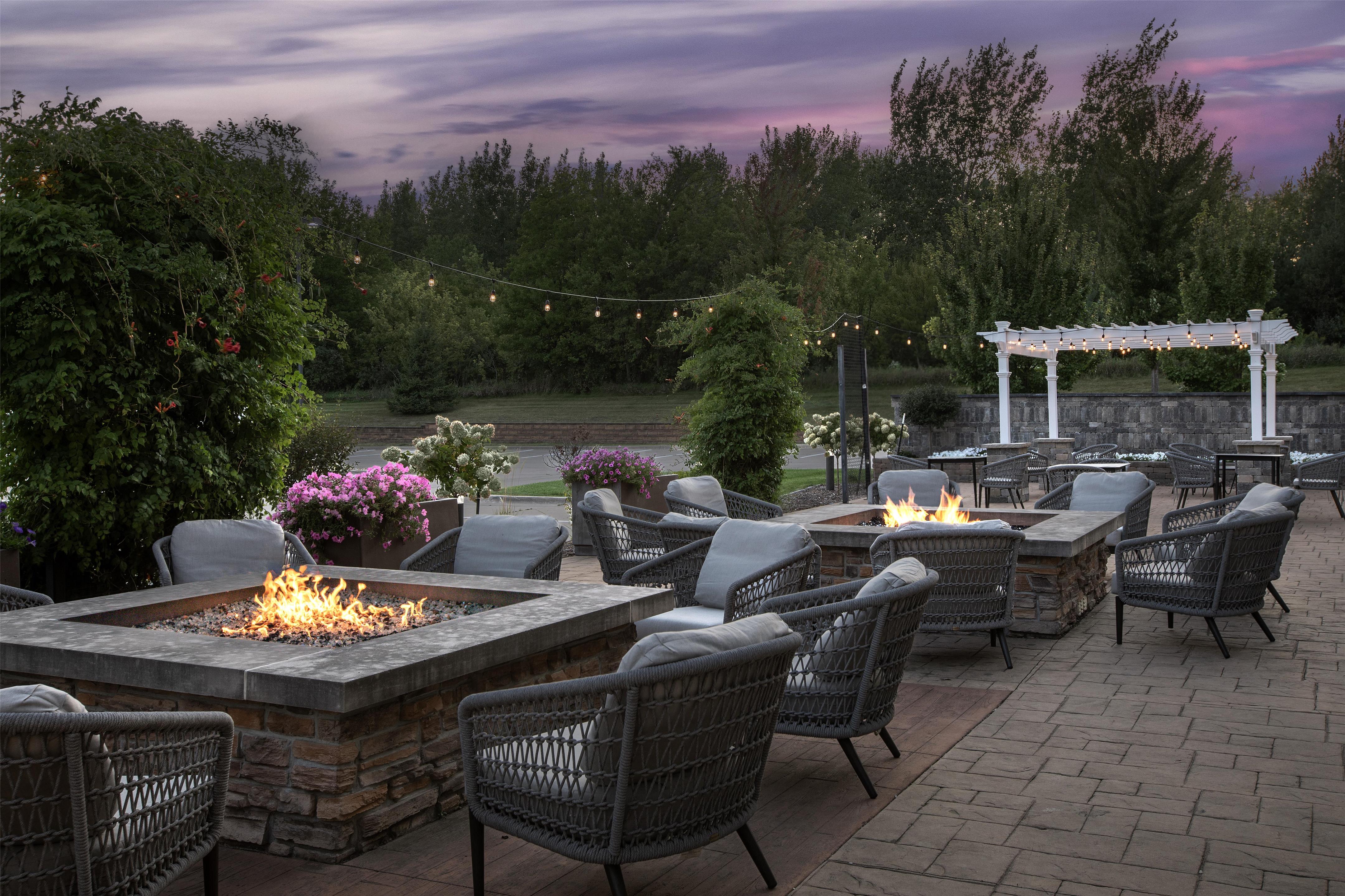 Exterior | Hilton Garden Inn Cedar Falls