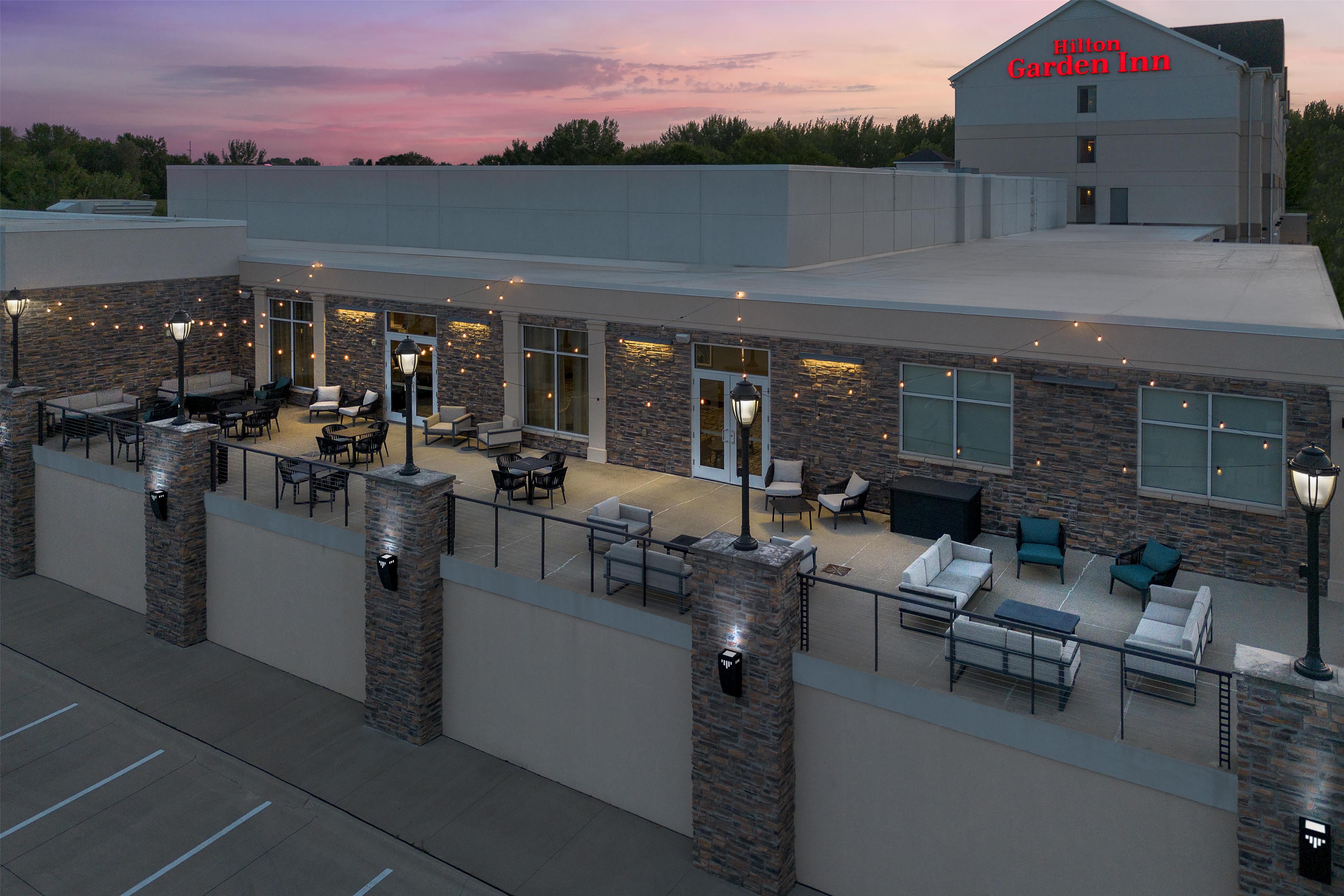 Exterior | Hilton Garden Inn Cedar Falls