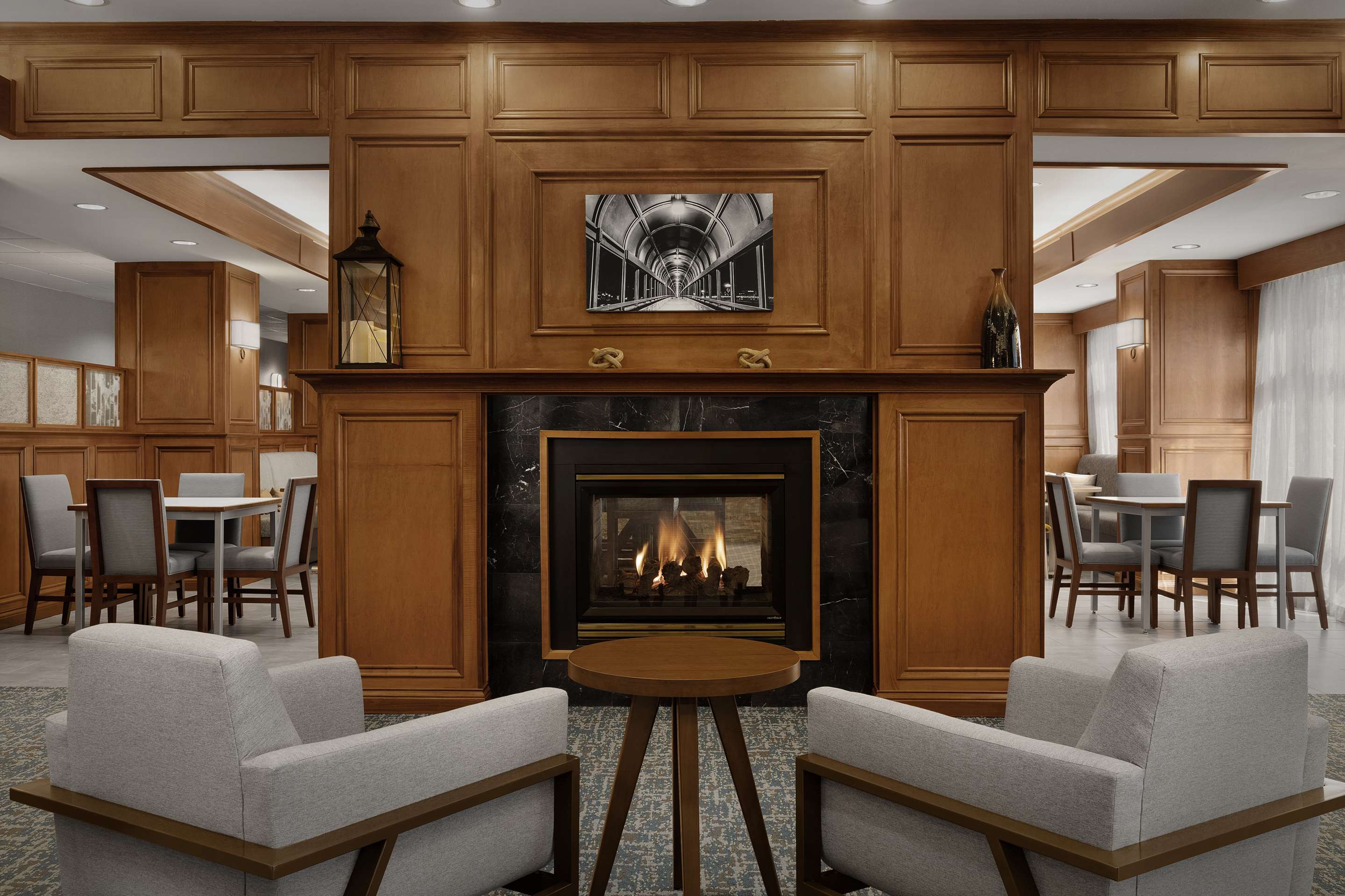 Lobby | Hampton Inn Waterloo