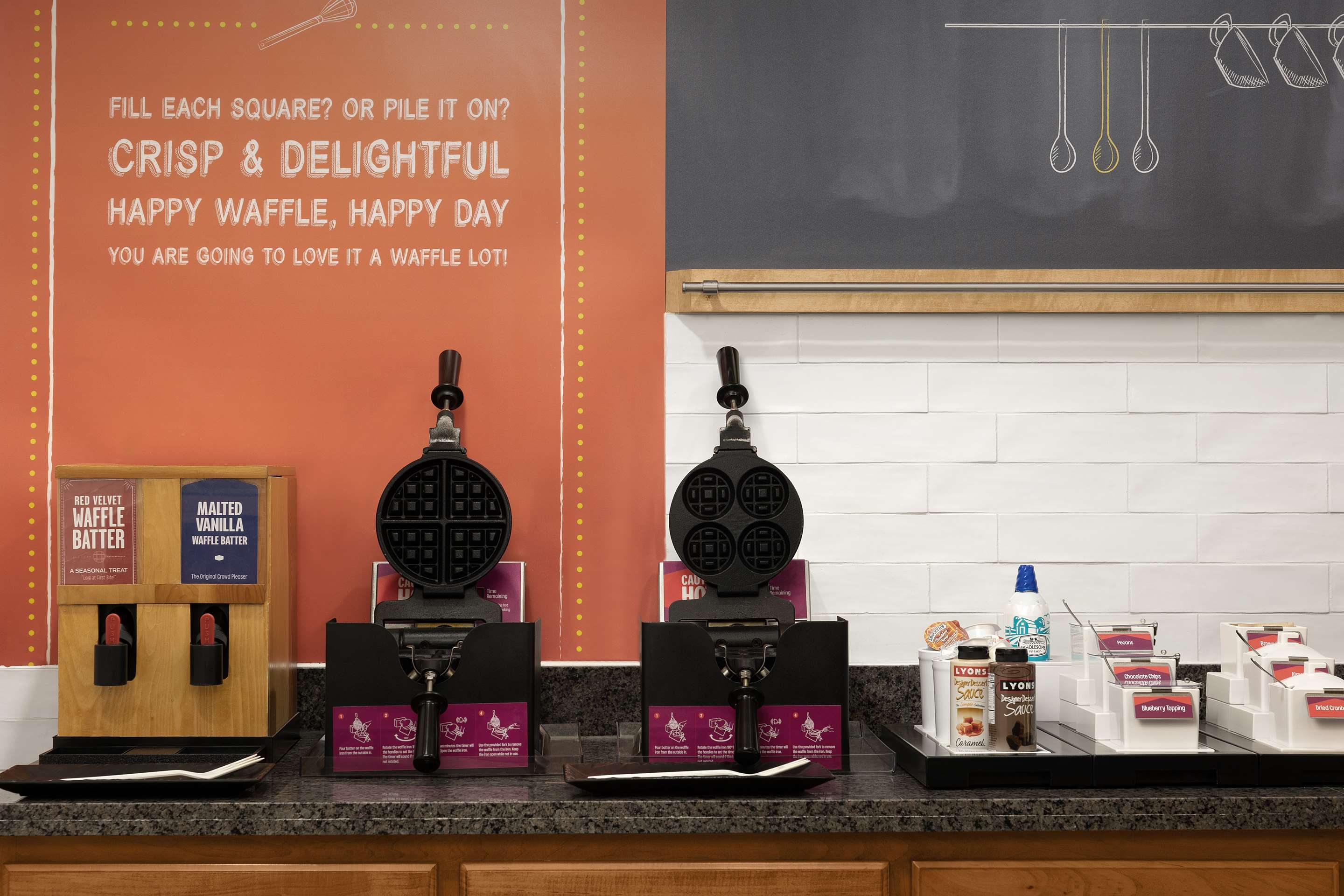 Restaurant | Hampton Inn Waterloo