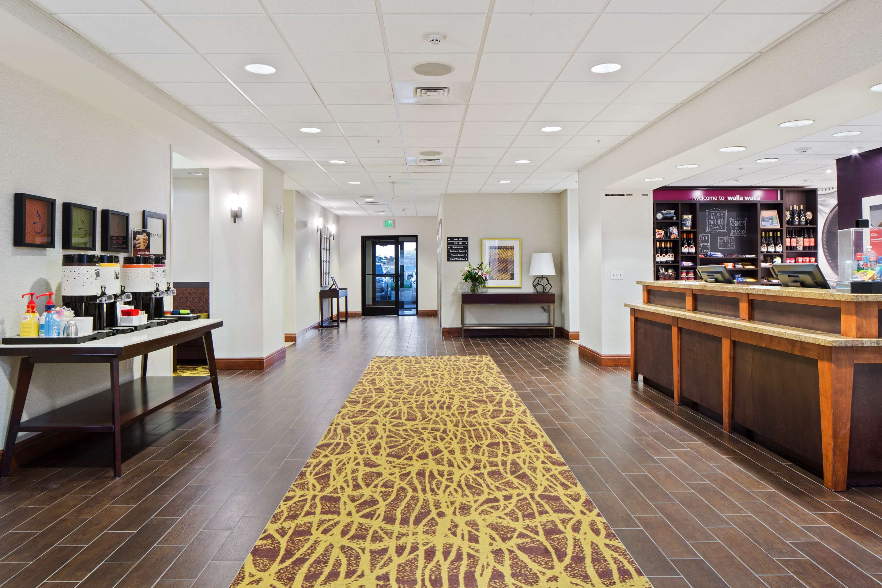 Reception | Hampton Inn & Suites Walla Walla