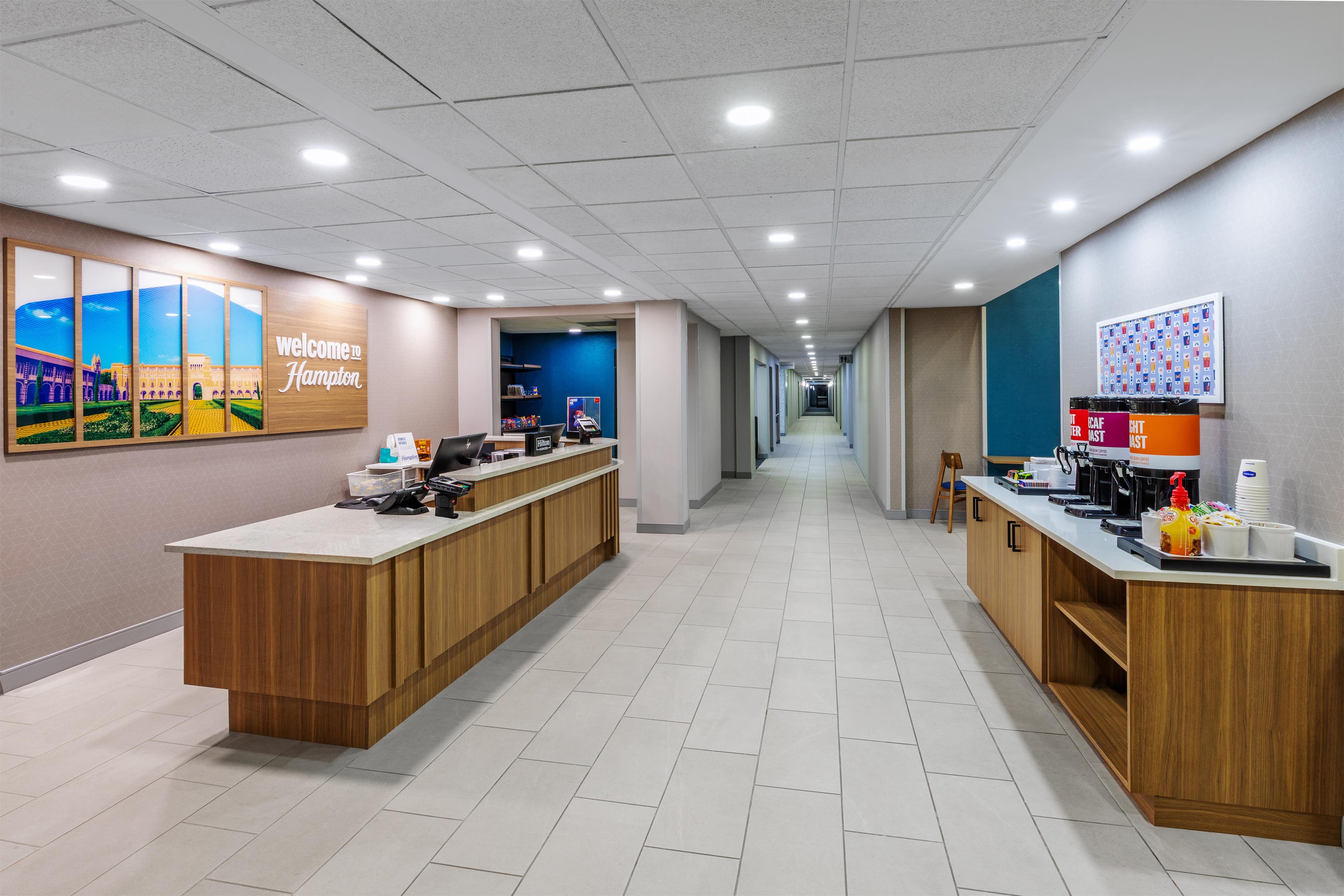 Lobby | Hampton Inn & Suites Tomball Houston NW