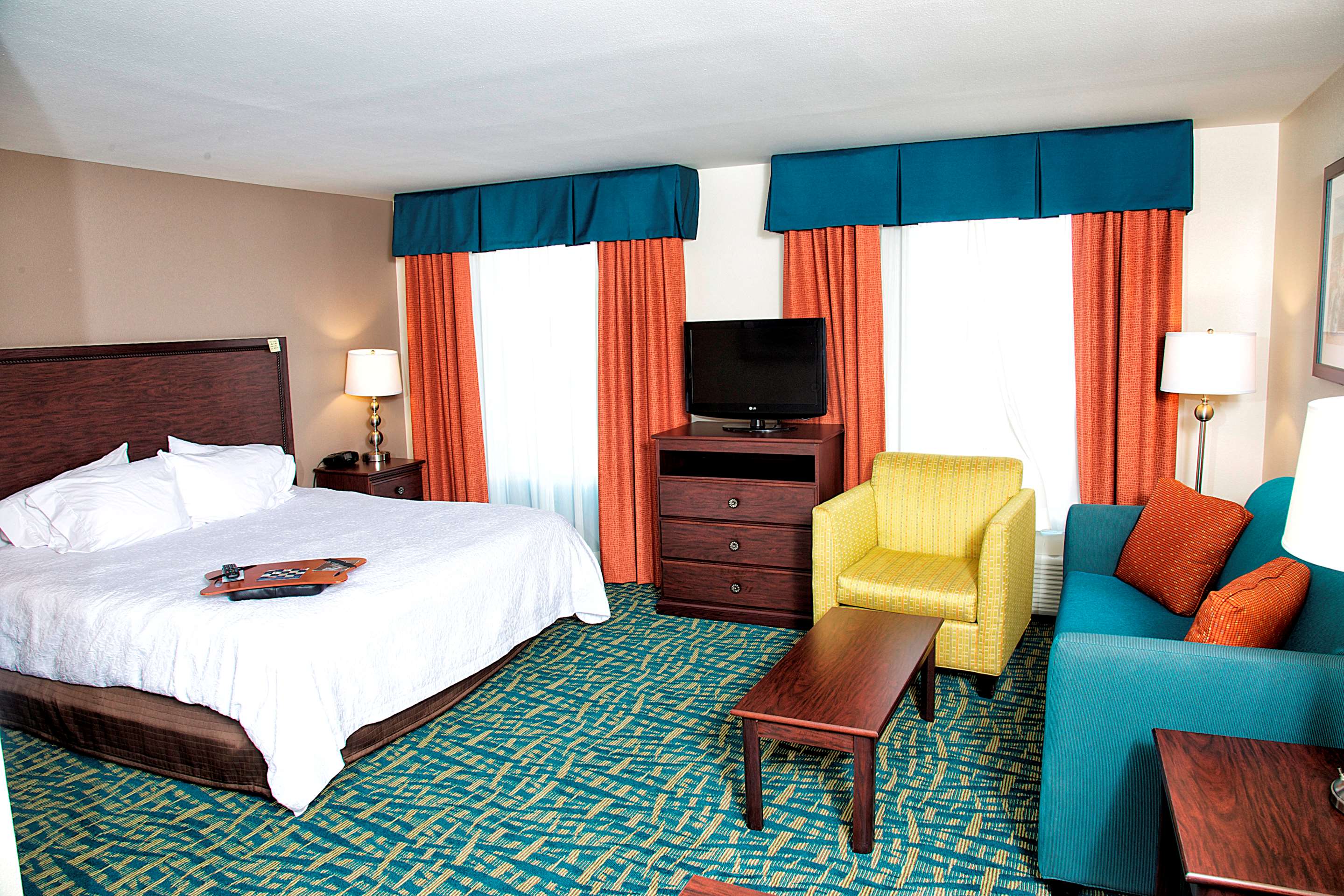 Guest room