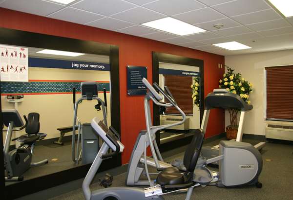 Pool - Hampton Inn & Suites Oxford - I-20, Exit 188