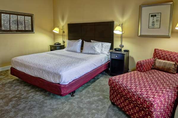  - Hampton Inn Jacksonville