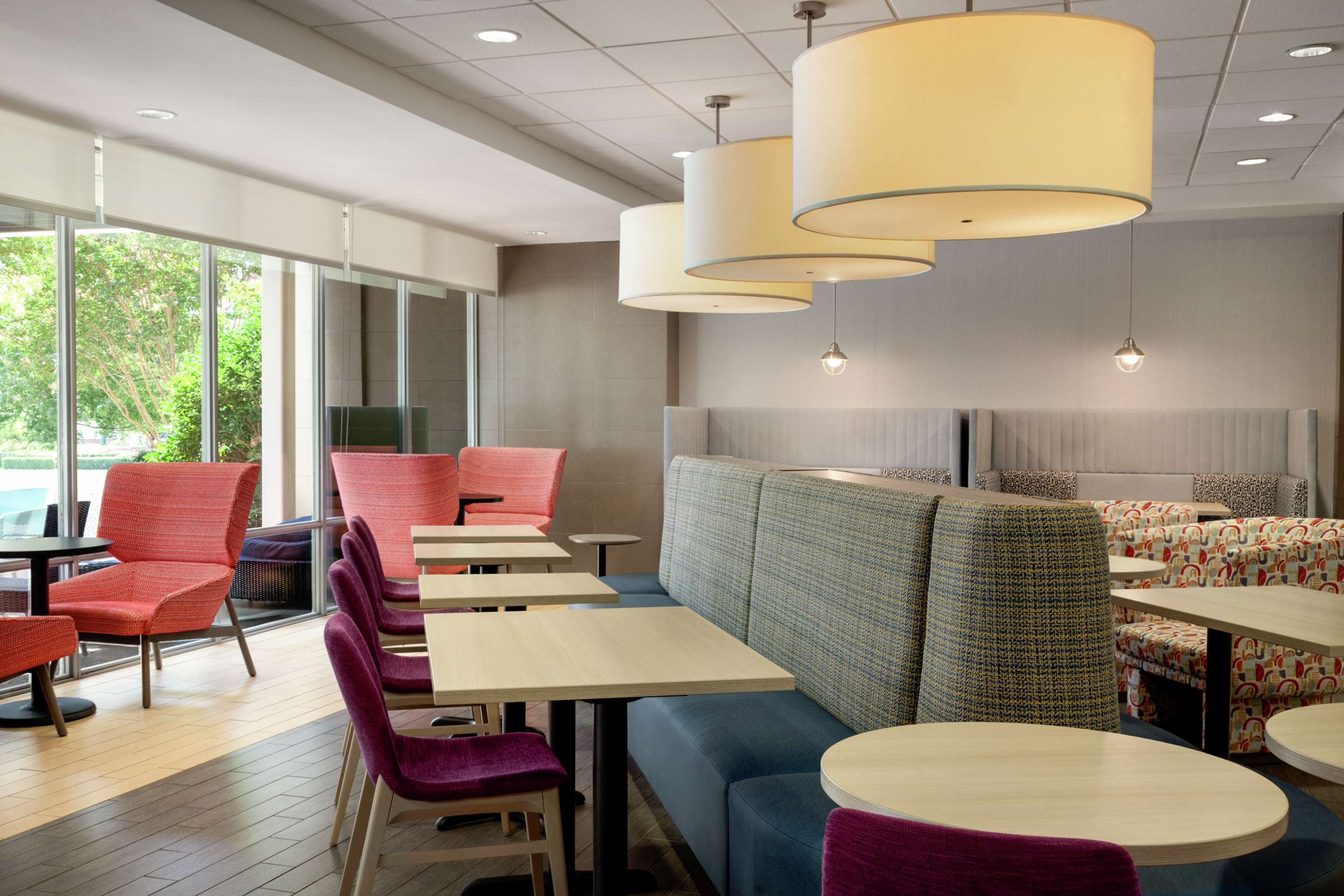 Lobby | Home2 Suites by Hilton Oxford, AL