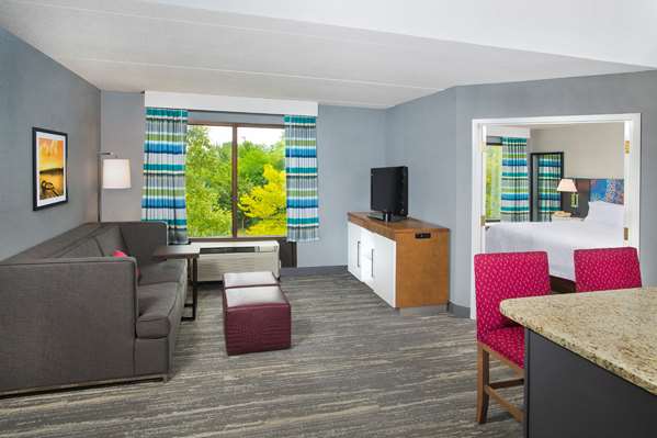  - Hampton Inn & Suites Annapolis