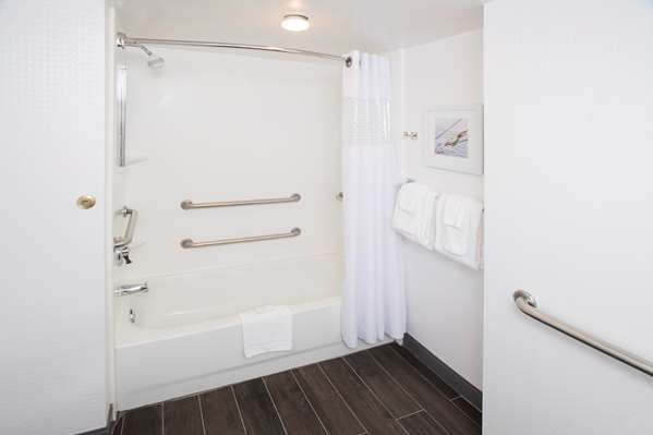  - Hampton Inn & Suites Annapolis