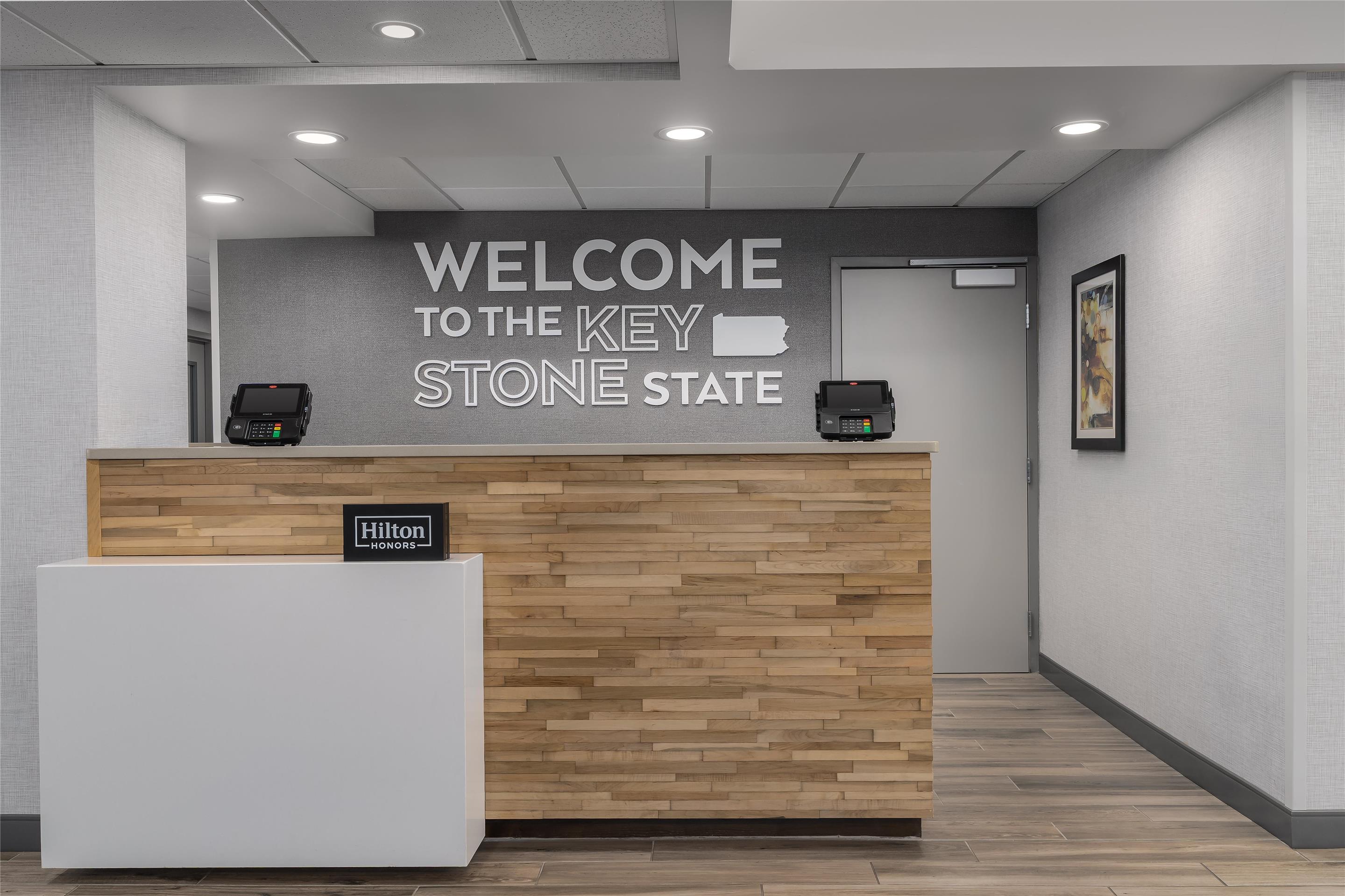 Reception | Hampton Inn Altoona