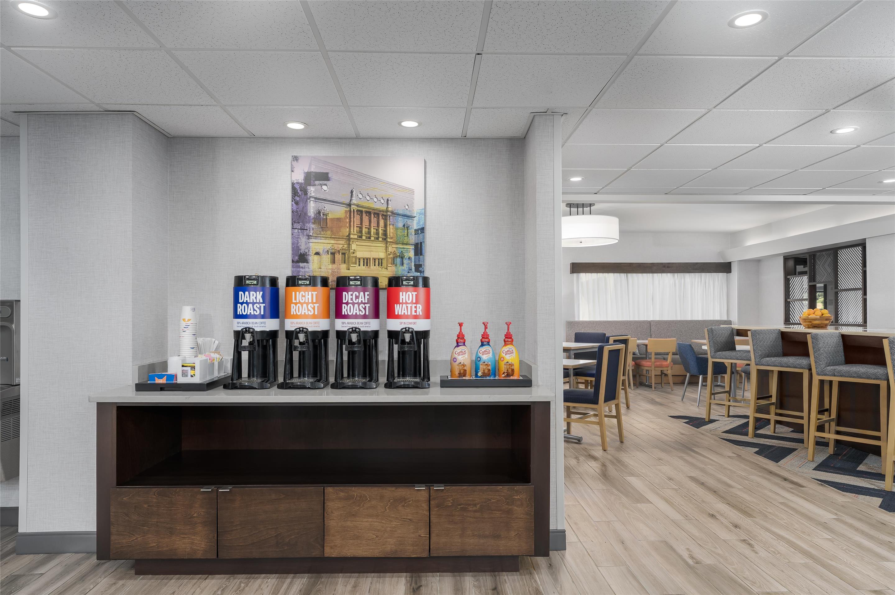 Restaurant | Hampton Inn Altoona