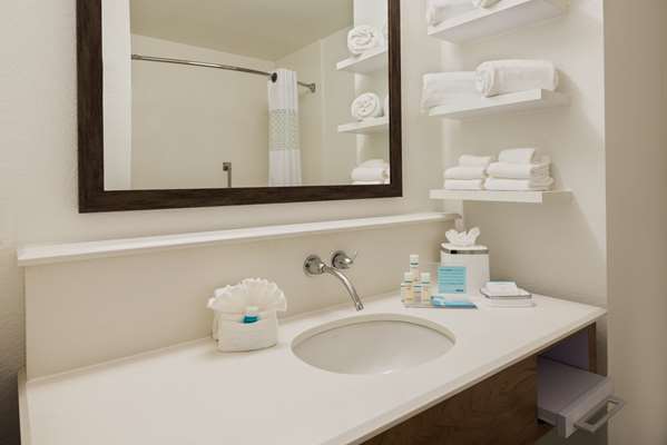  - Hampton Inn Bonita Springs