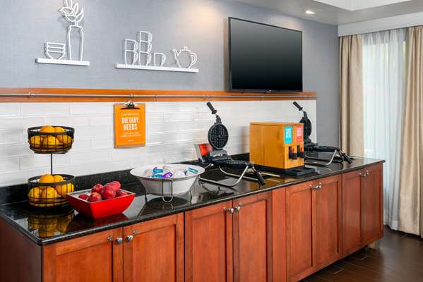 Amenities - Hampton Inn Bonita Springs