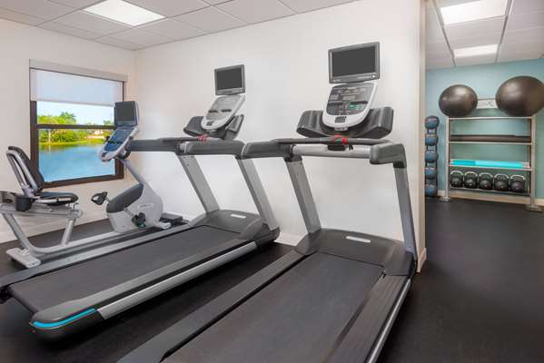 Fitness/ Exercise Room - Hampton Inn Bonita Springs