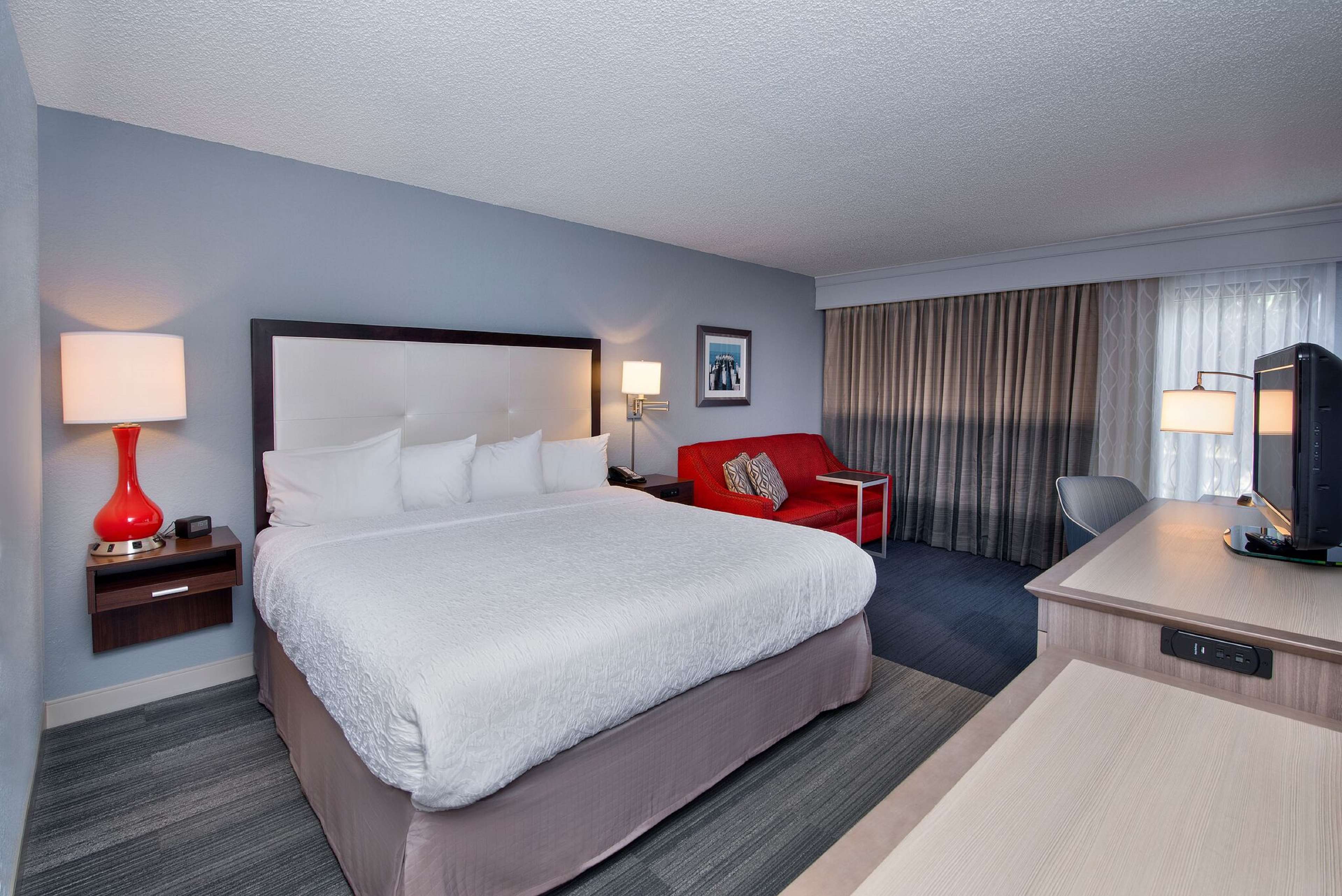 Hampton Inn - Naples - I-75 Room Type - KING STUDY-NON SMOKING
