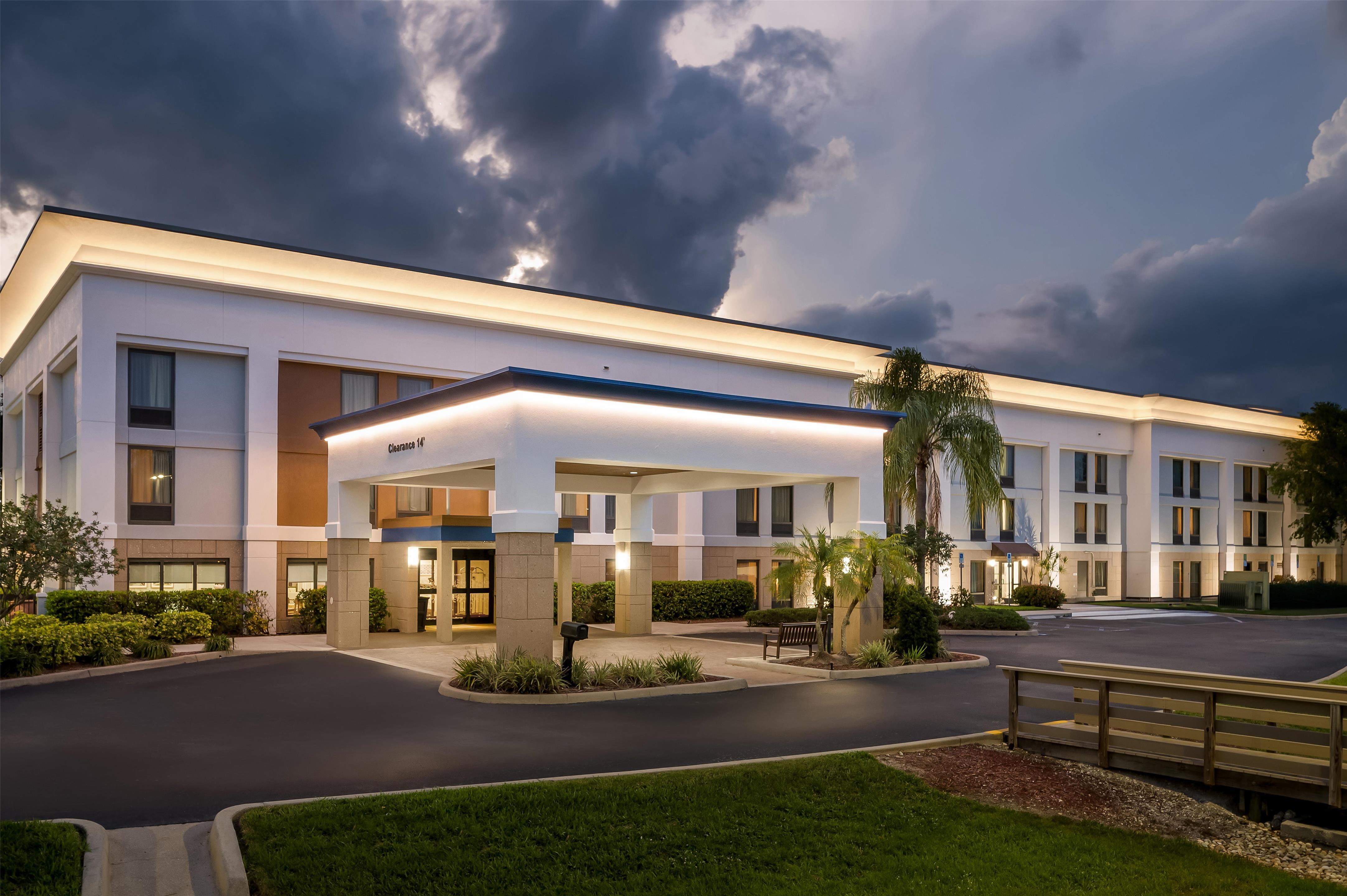 Exterior | Hampton Inn - Naples - I-75