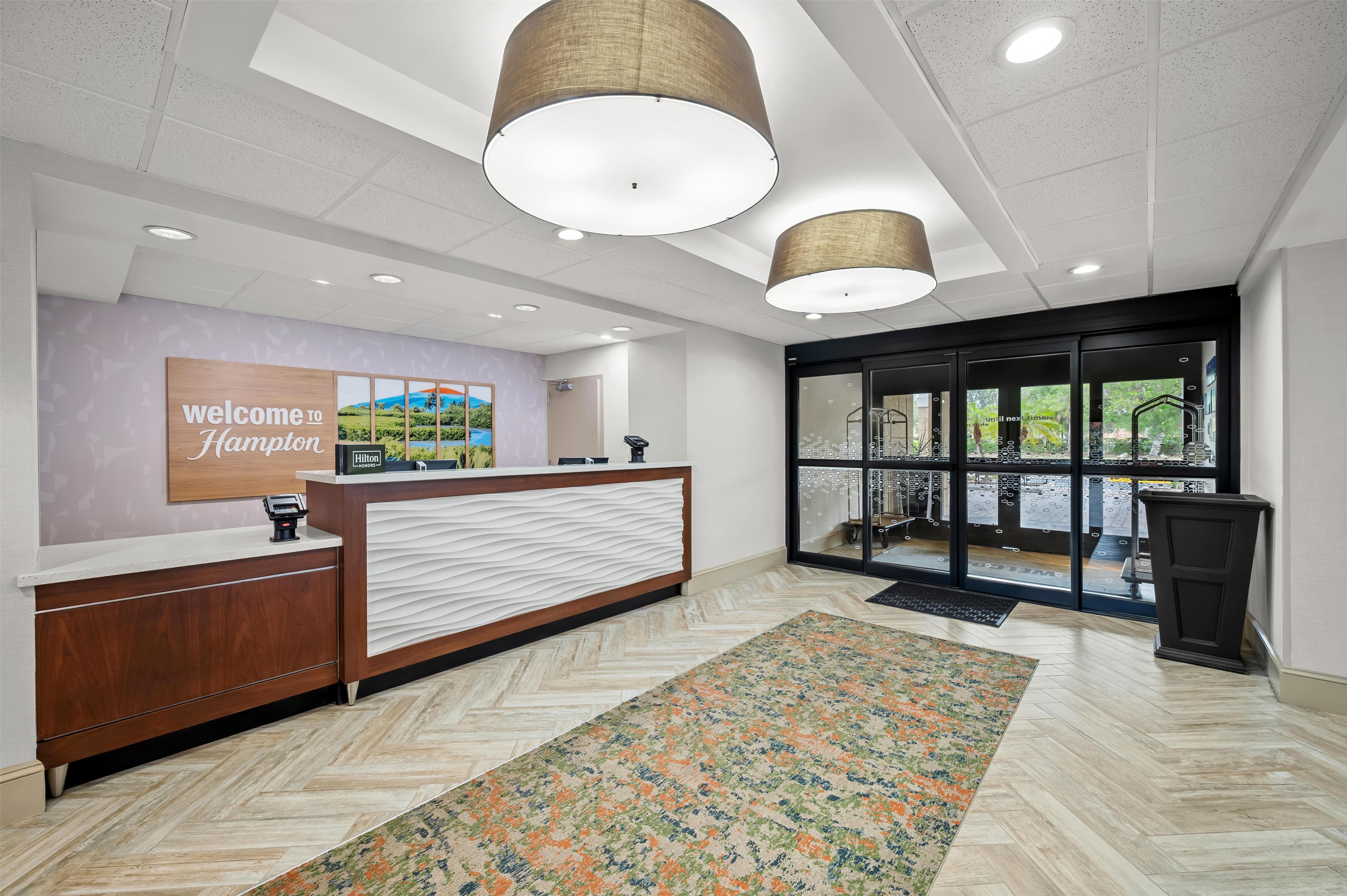 Reception | Hampton Inn - Naples - I-75